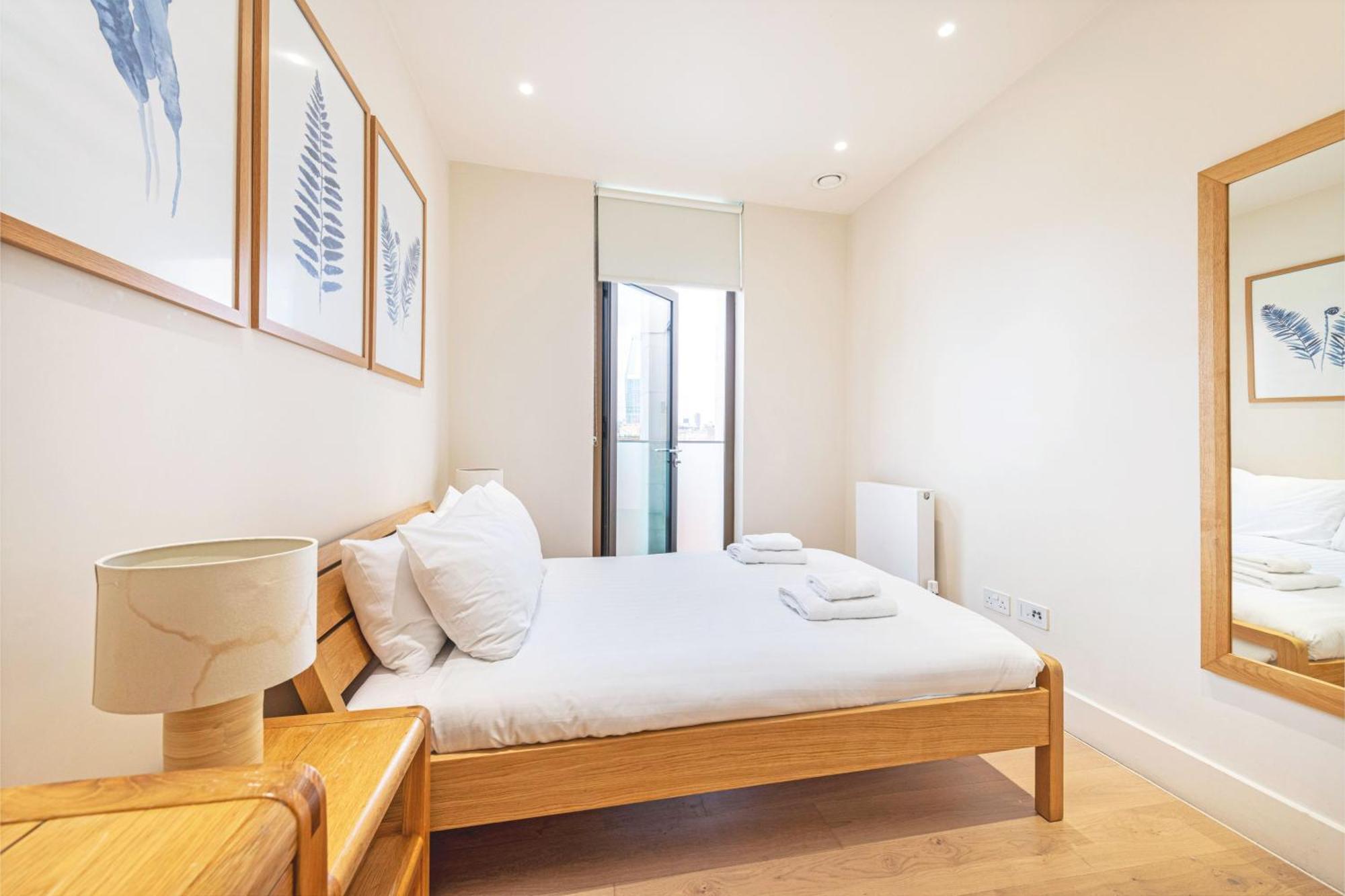 Waterloo - Modern & Spacious Near Waterloo Station Apartment London