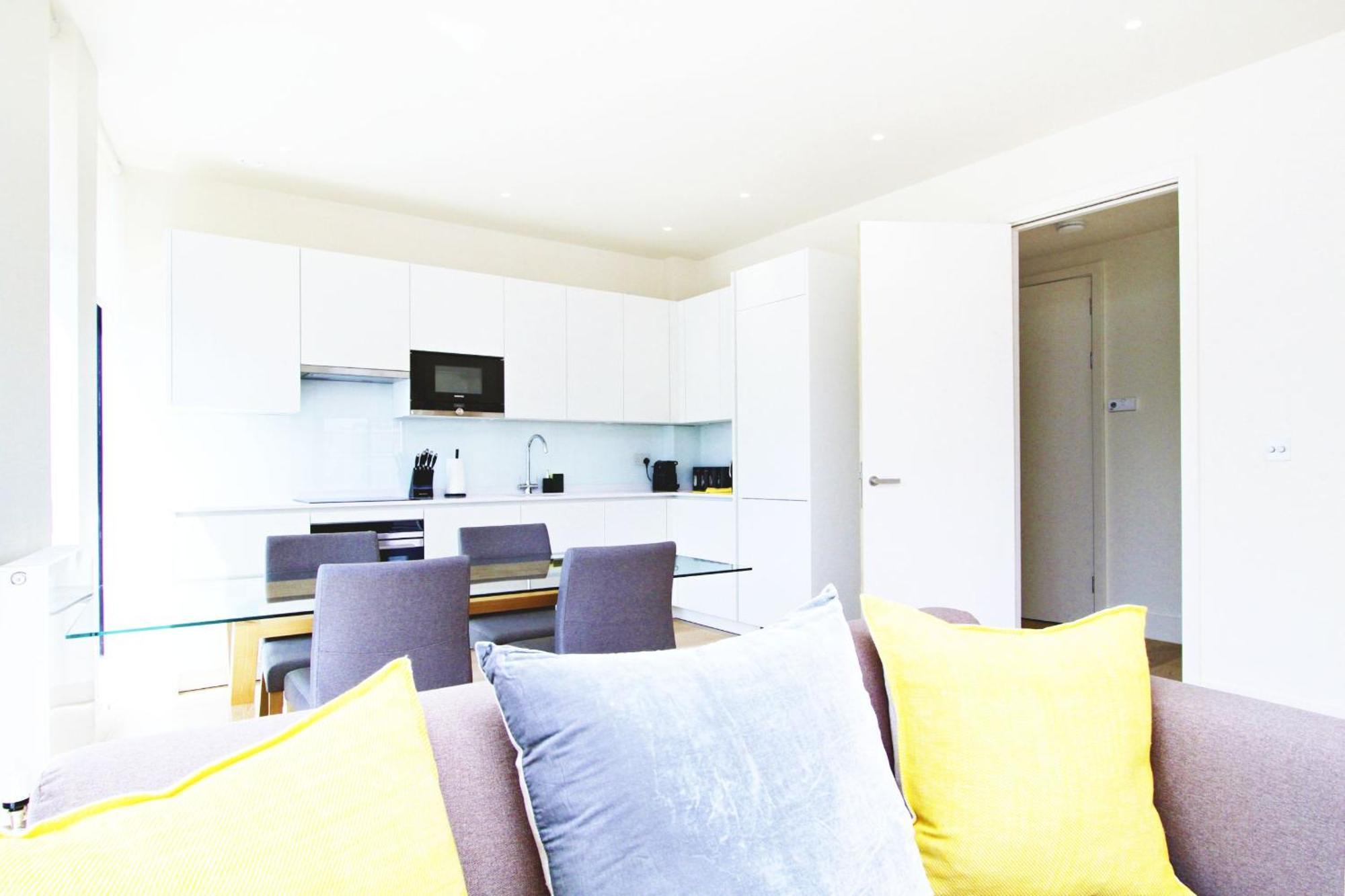 Waterloo - Modern & Spacious Near Waterloo Station Apartment *