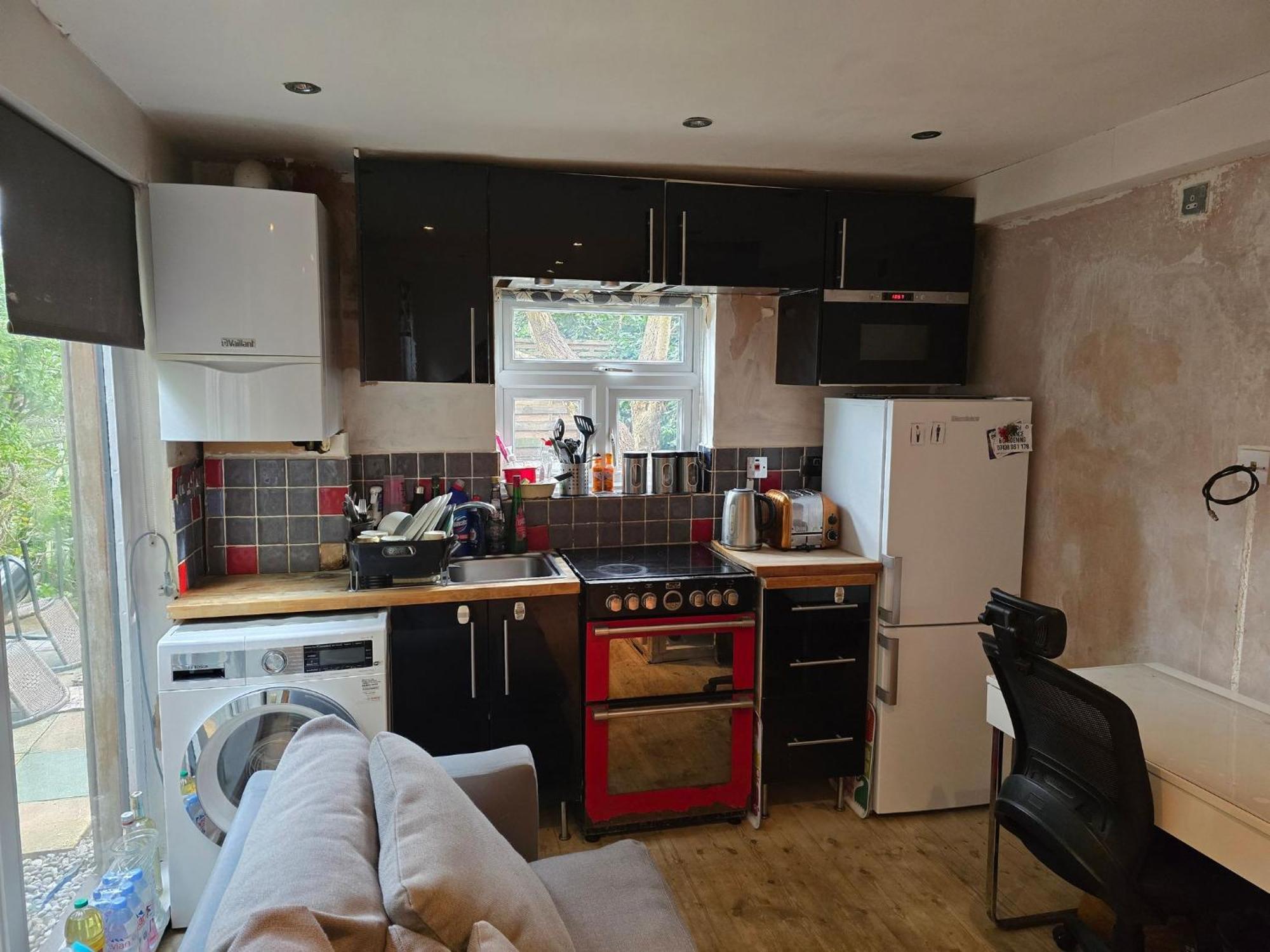 In Guest - Ground Floor Two Bedroom Flat * London