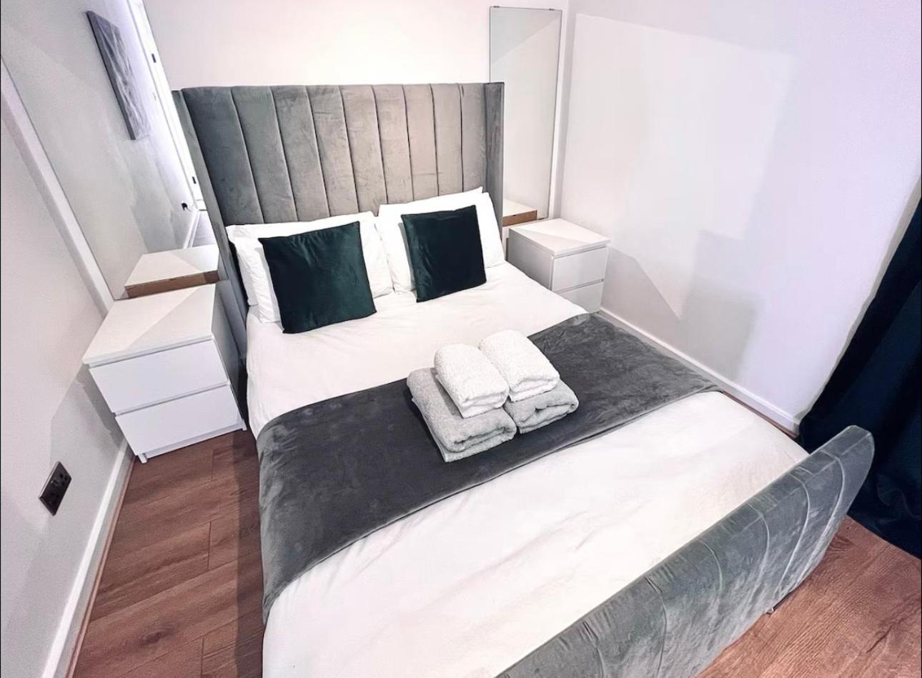 Apartment Spacious One Bedroom In Camden Town *