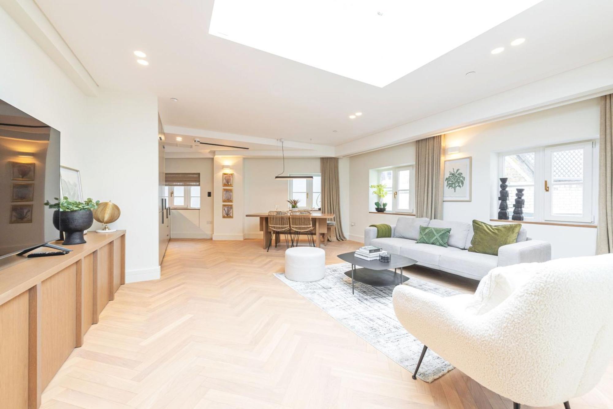 Luxury Residences In Covent Garden, Steps From The Piazza * Londen