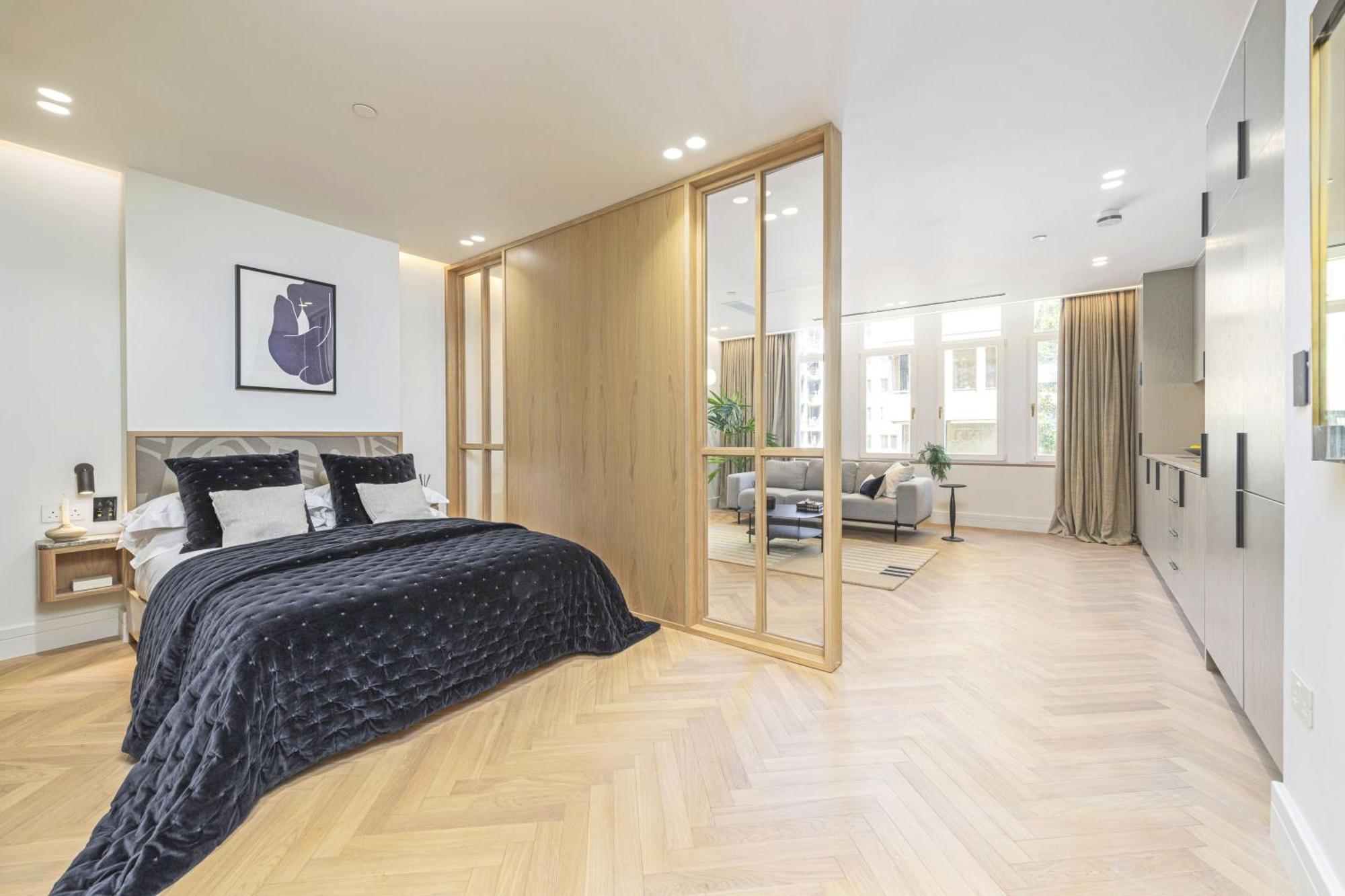 Luxury Residences In Covent Garden, Steps From The Piazza