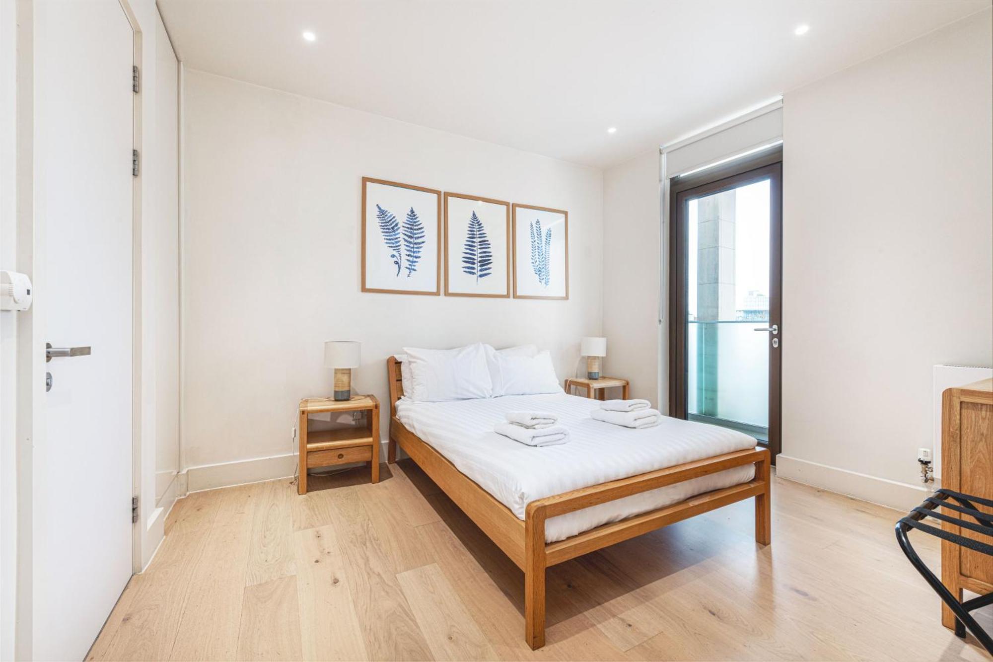 Waterloo - Modern & Spacious Near Waterloo Station Apartment London