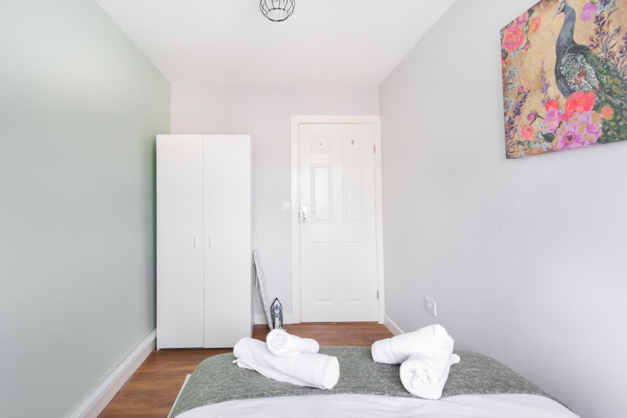 Apartment Lovely 2 Bedrooms Flat Next To The Station