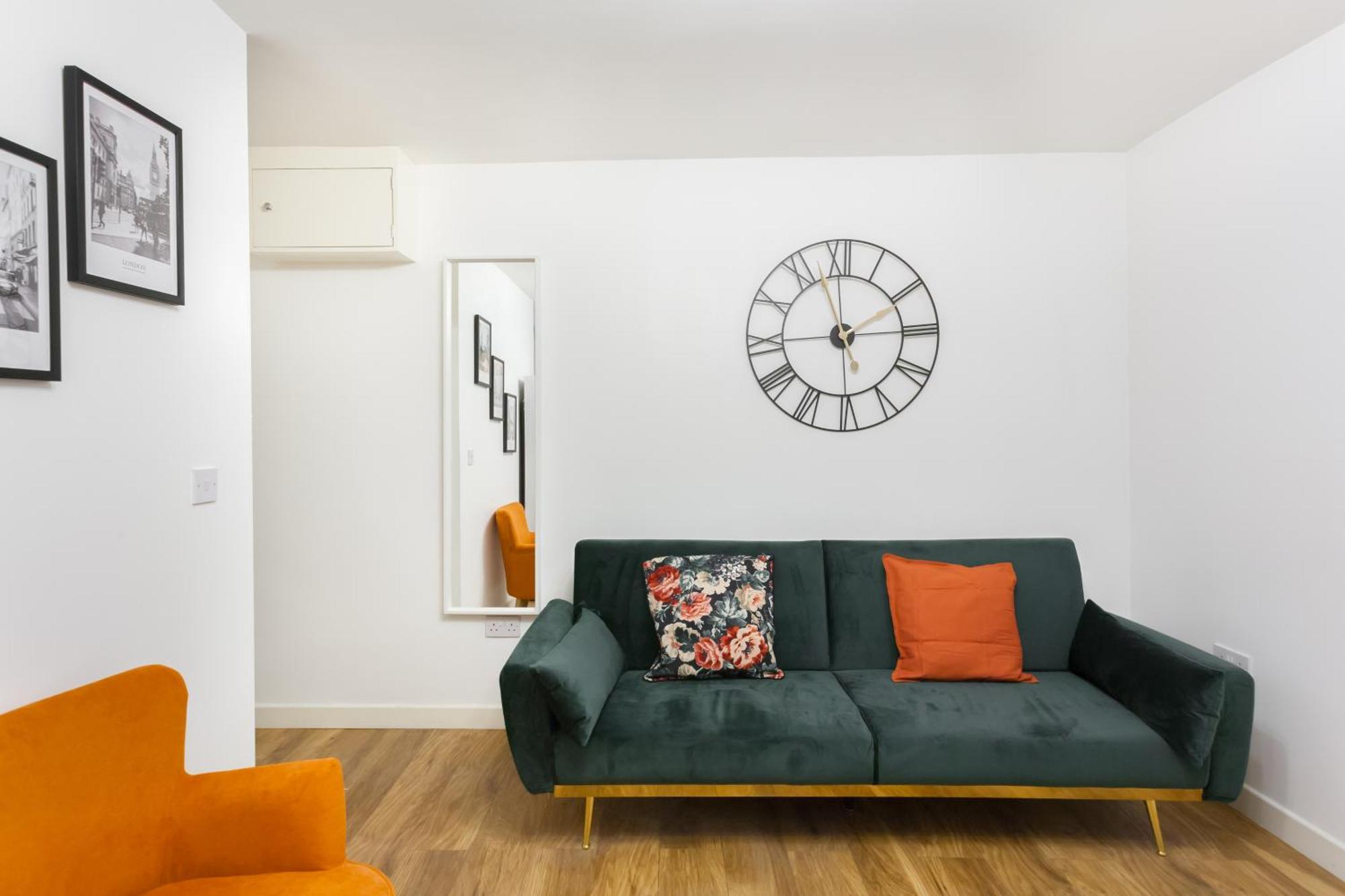 Apartment Lovely 2 Bedrooms Flat Next To The Station