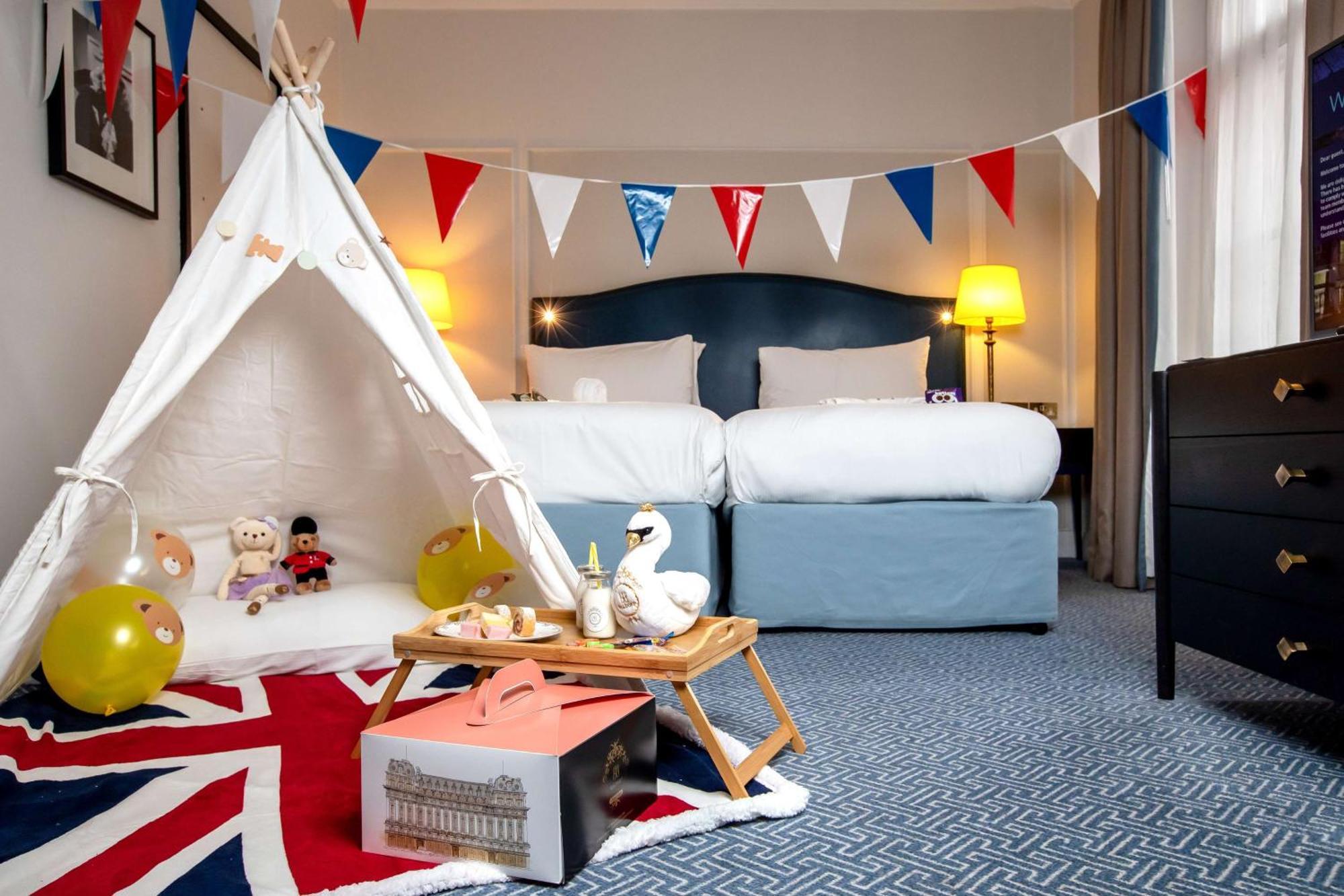 The Waldorf Hilton 4* London
