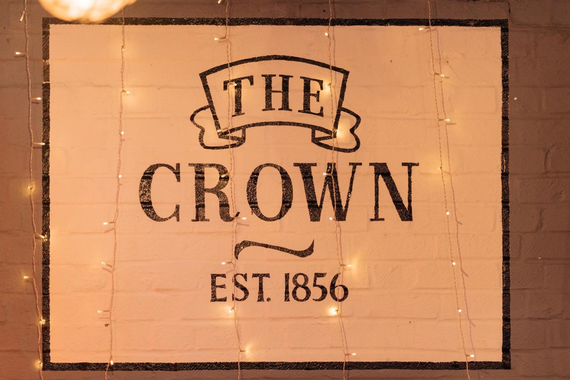 Pensión The Crown Pub &