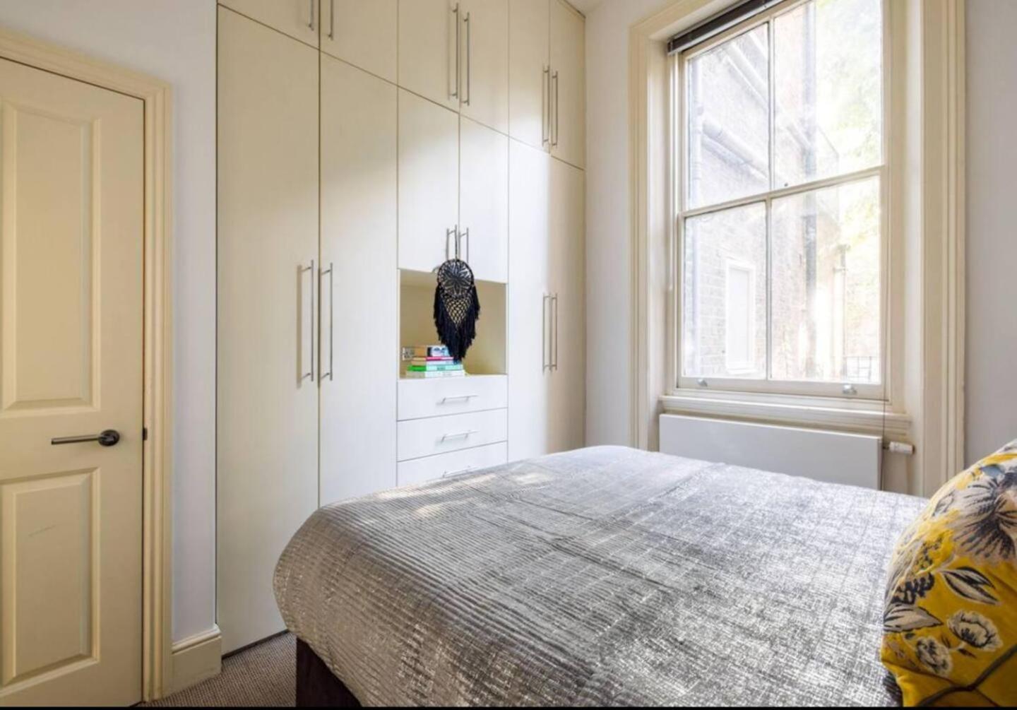 Niru Experience Serene Garden Haven Duplex Appartement Londen
