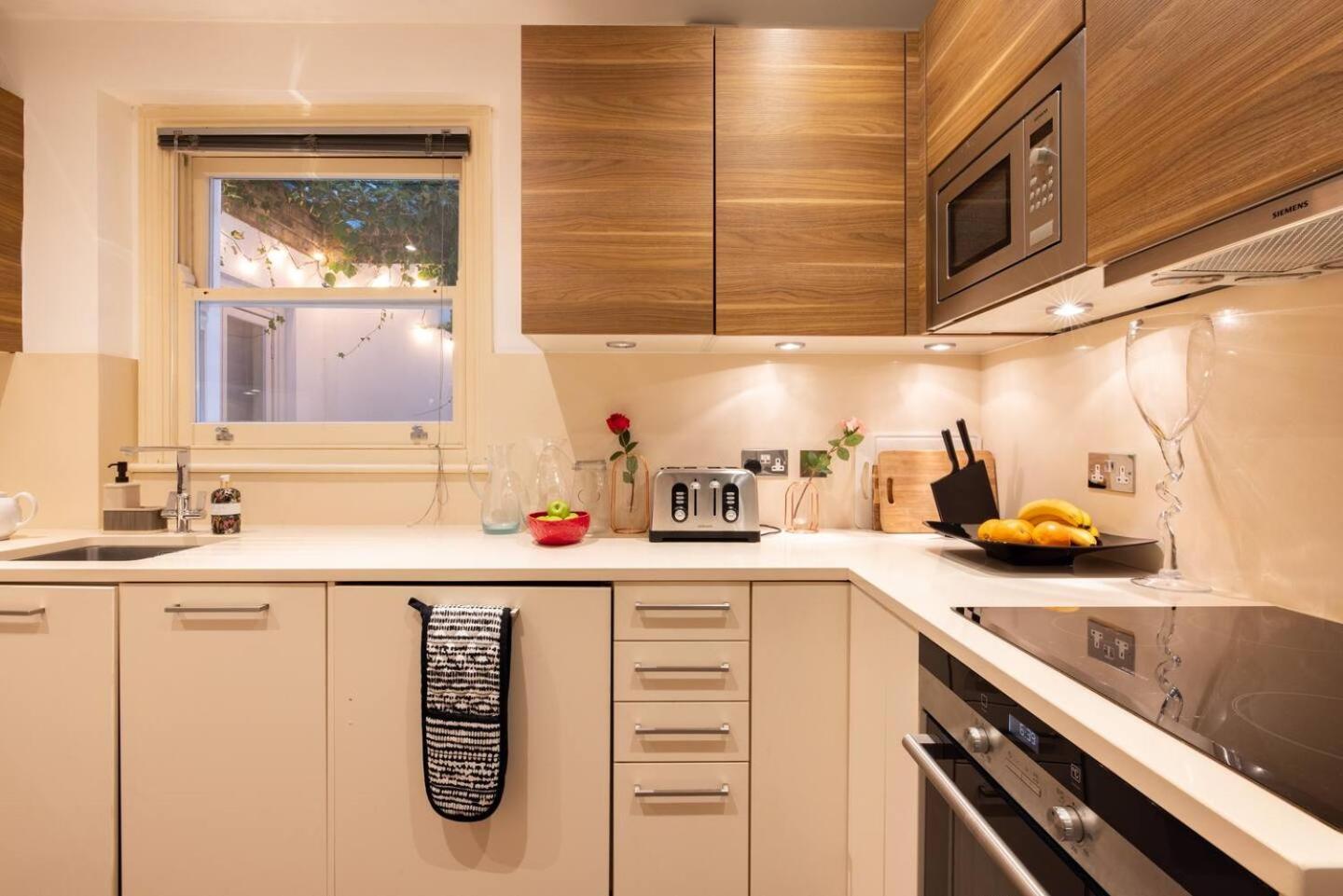 Niru Experience Serene Garden Haven Duplex * London