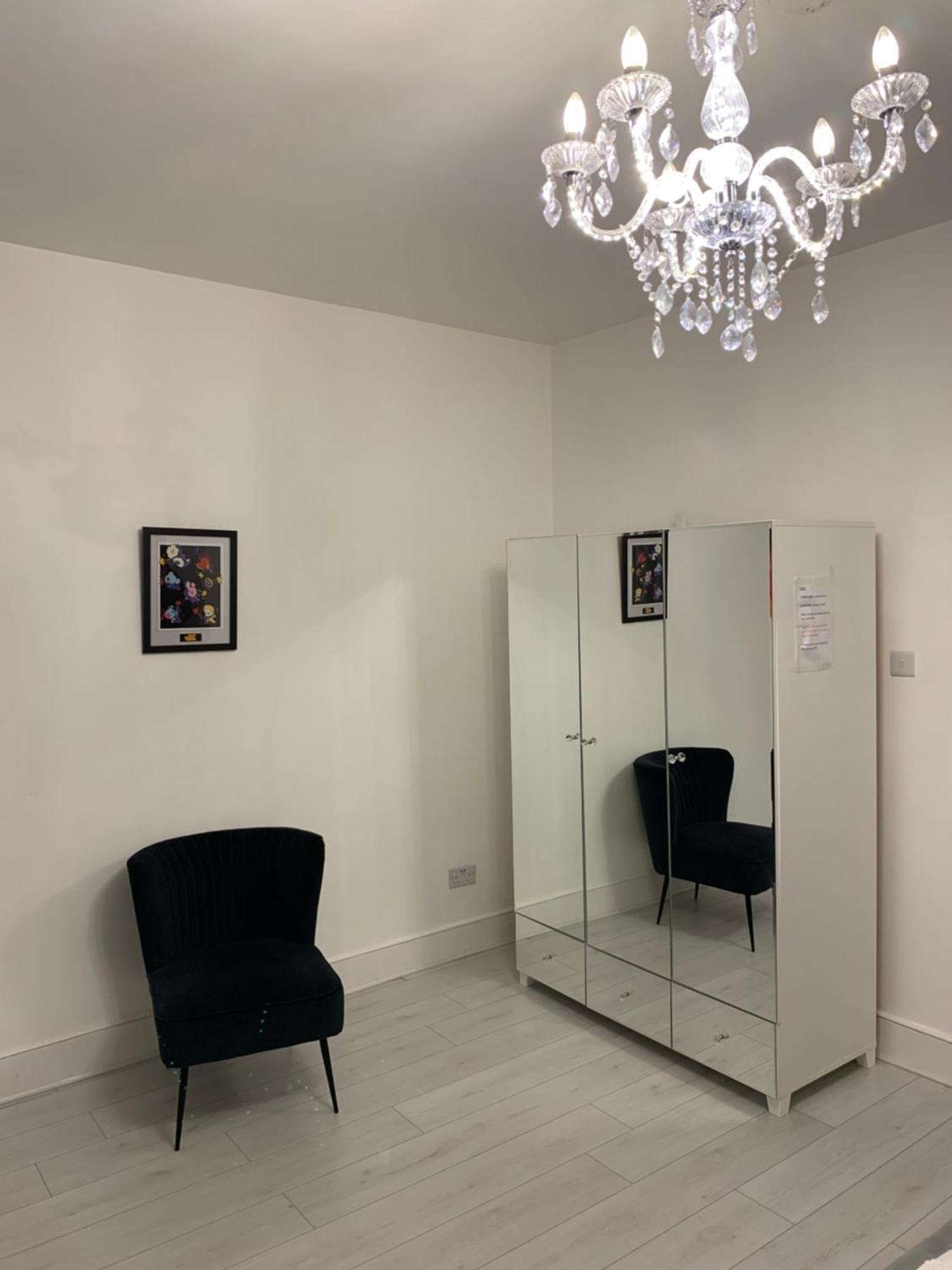 Appartement New! Supreme - Near Tube Stations *