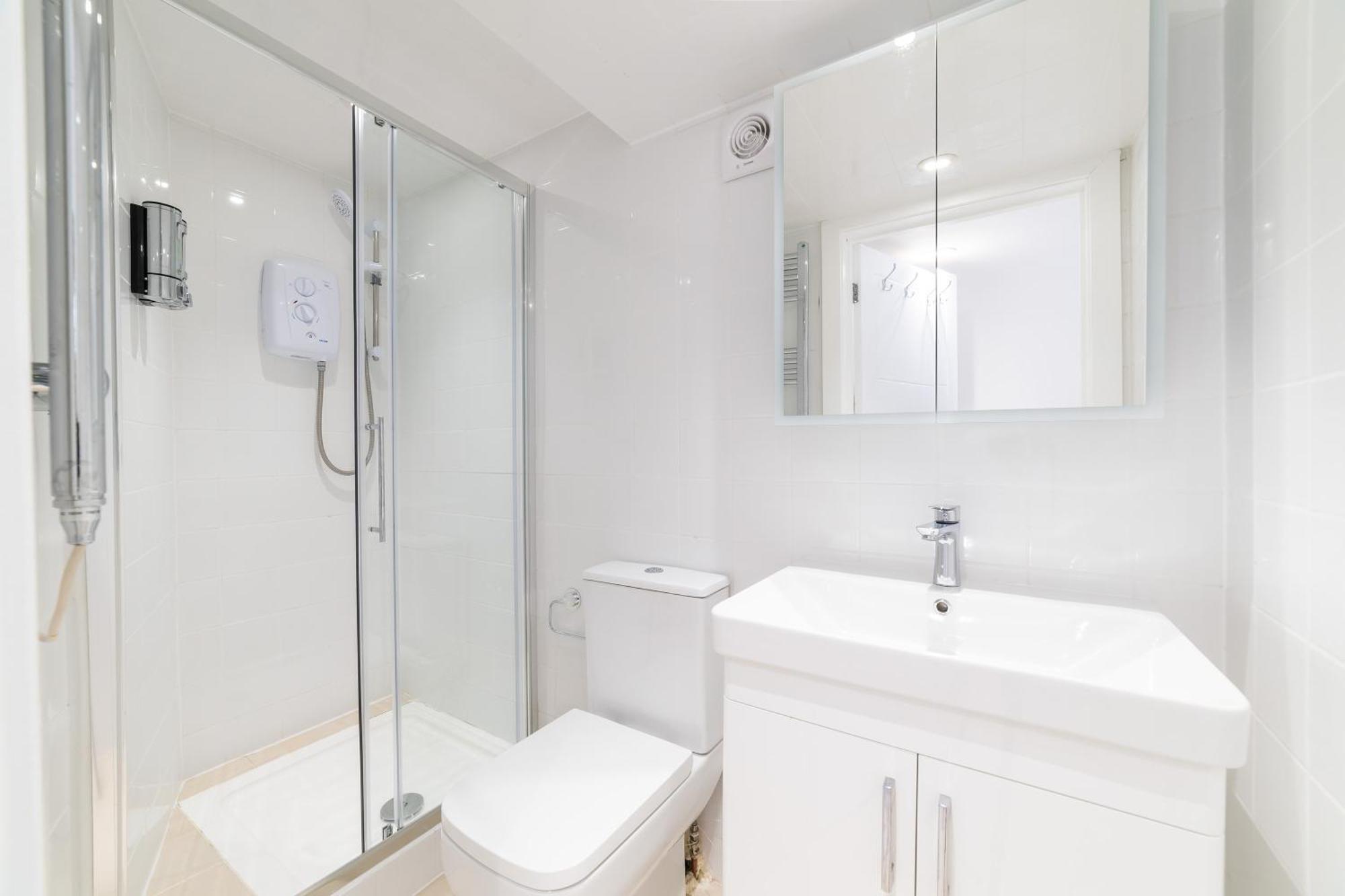 Apartment By Hyde Park London