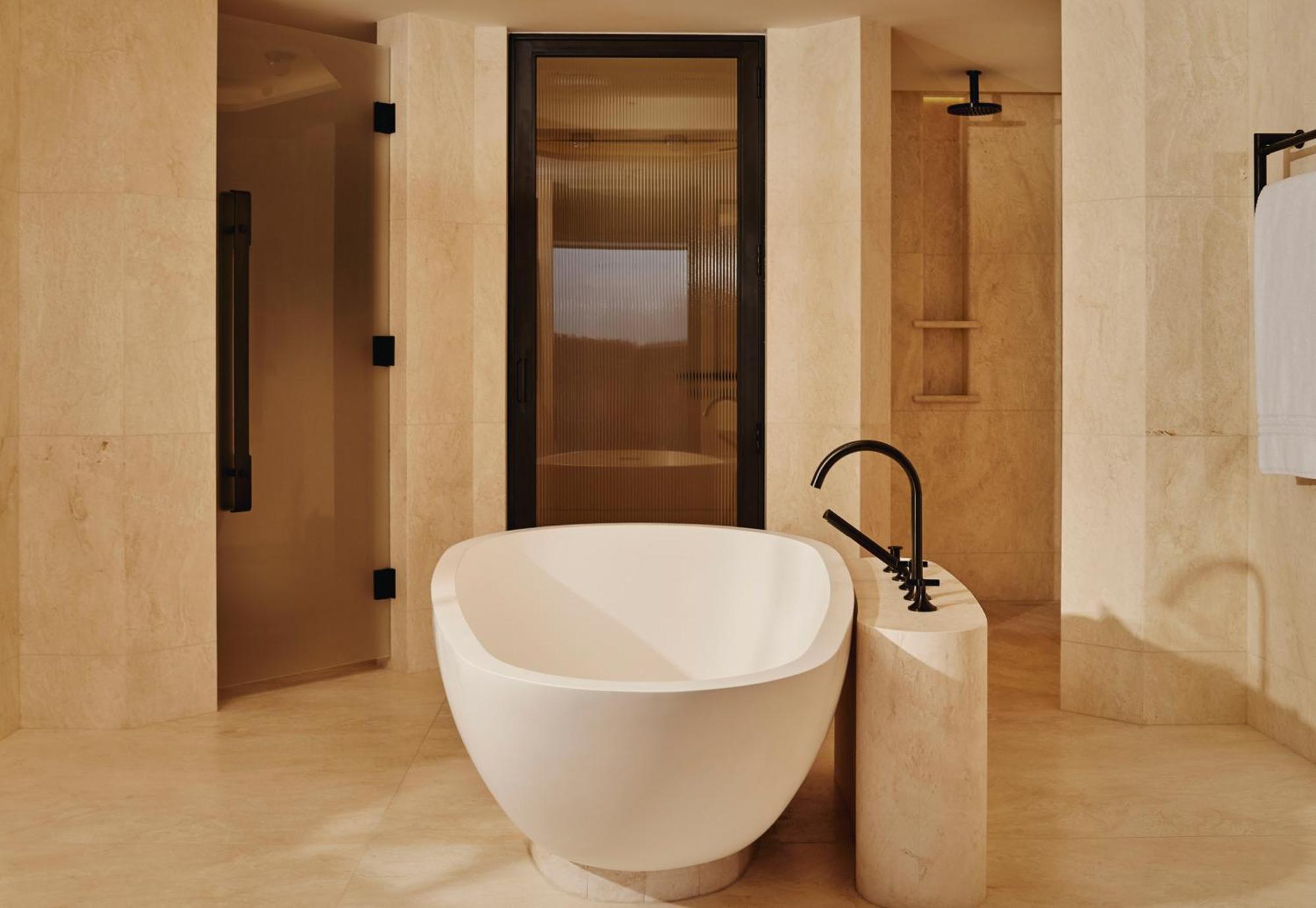 The Emory, Maybourne Collection Hotell