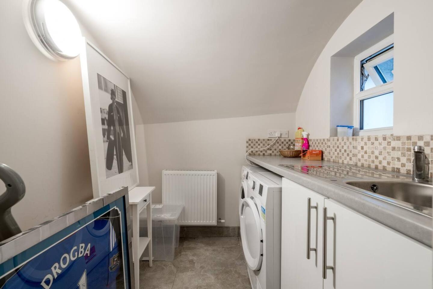 Niru Experience Hidden Secret * London