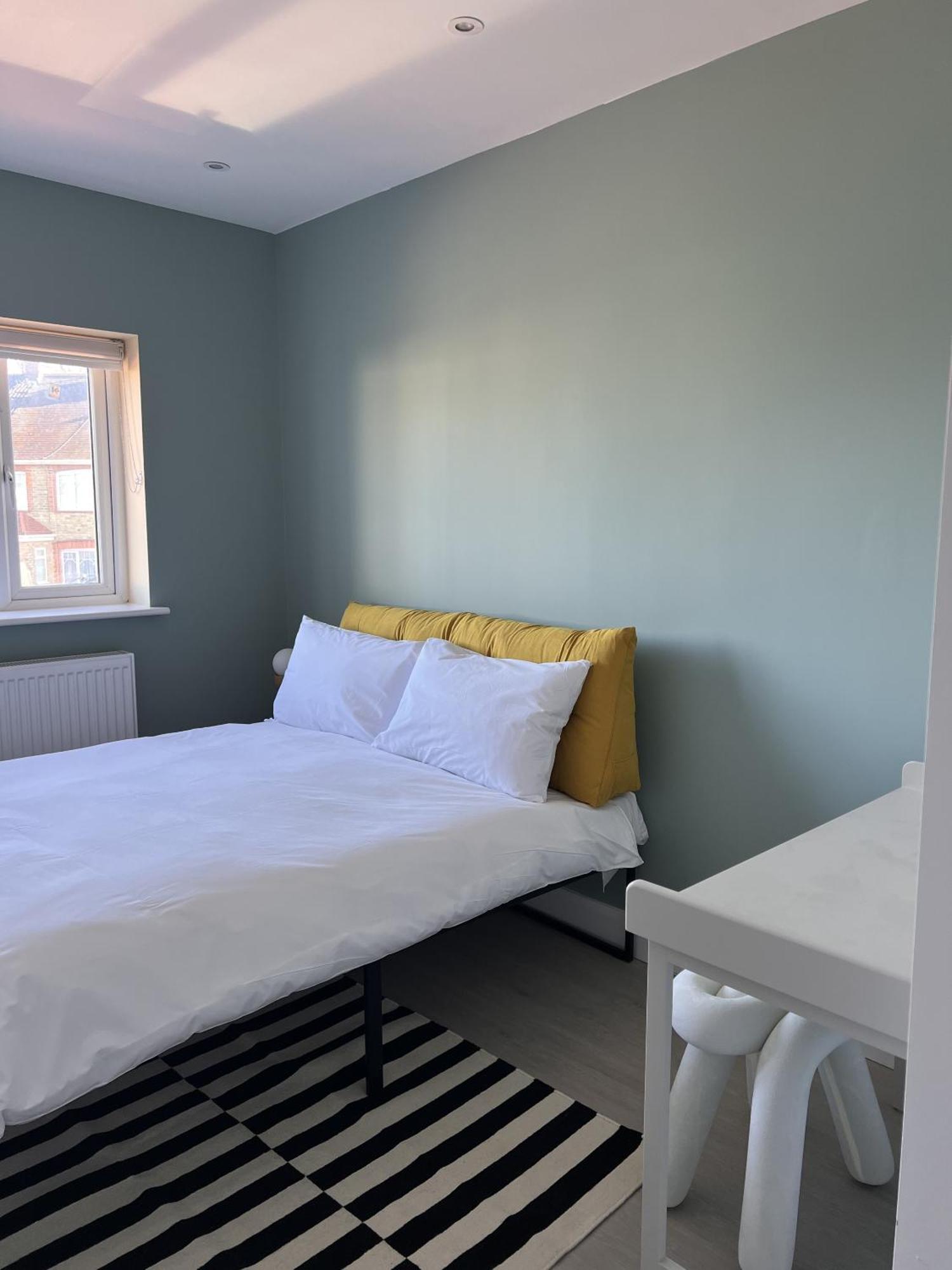 Zozy Clitterhouse Bed and breakfast