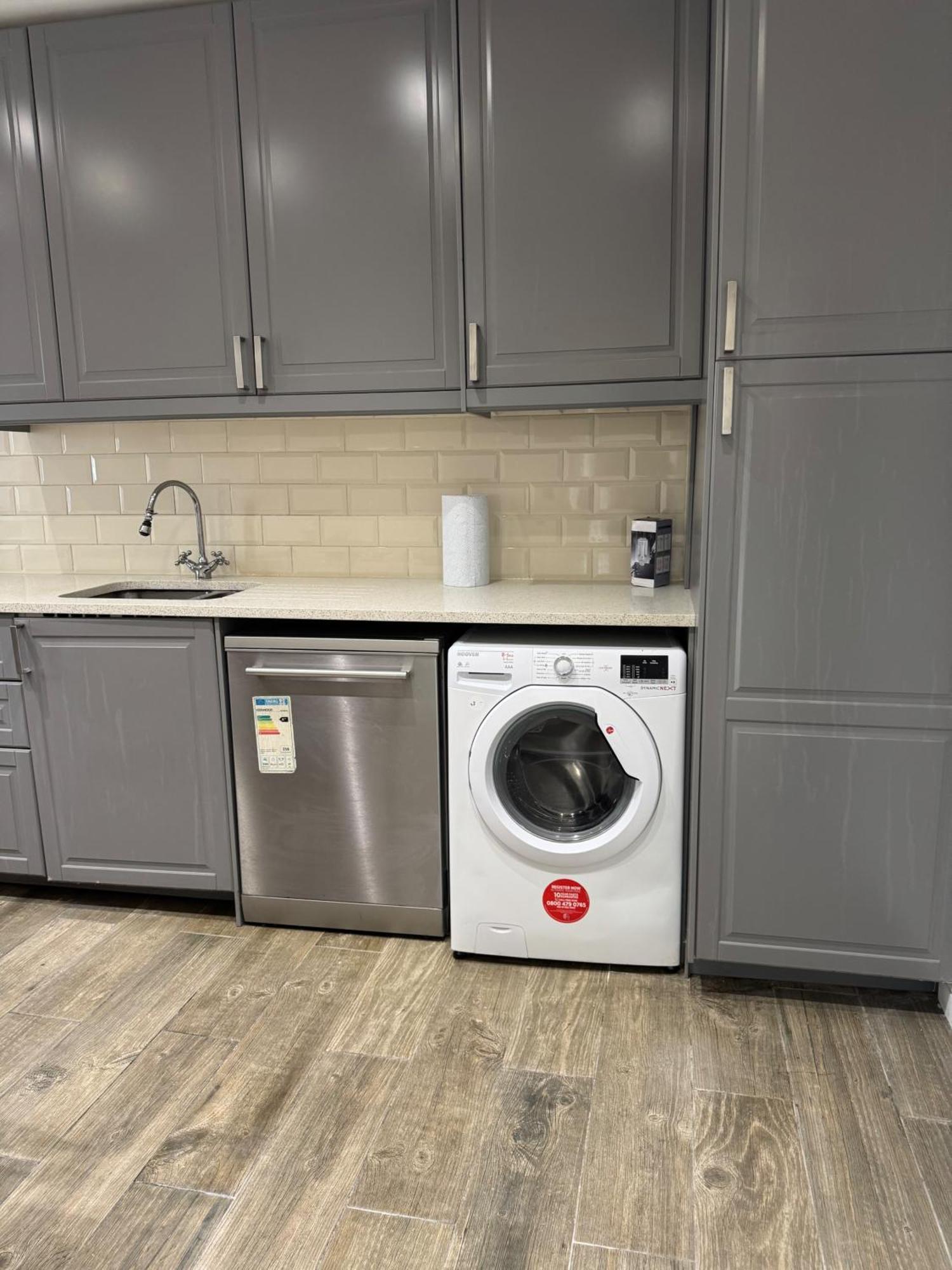 Beautiful 2 Bed Escape London
