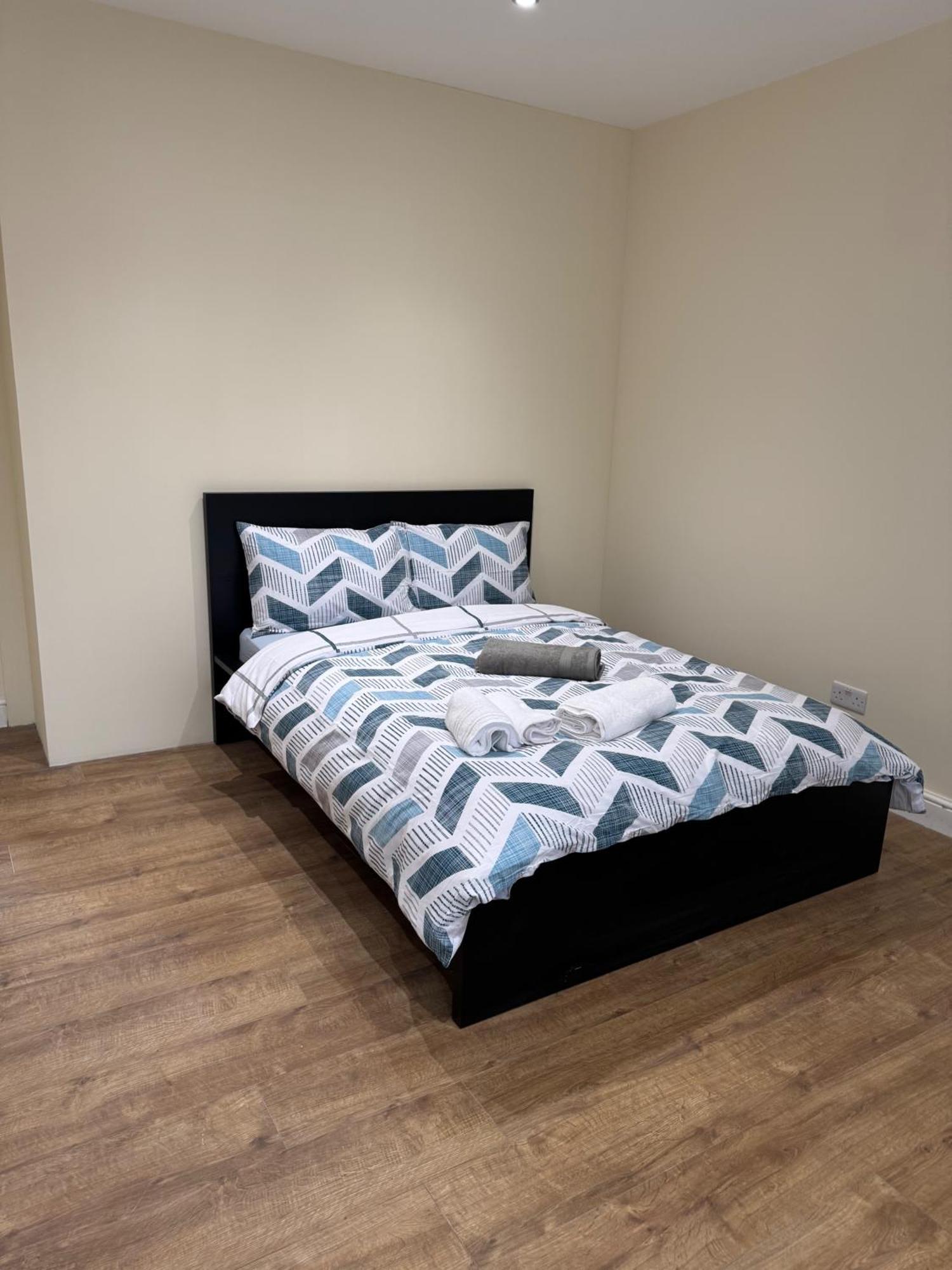 Beautiful 2 Bed Escape Apartment *