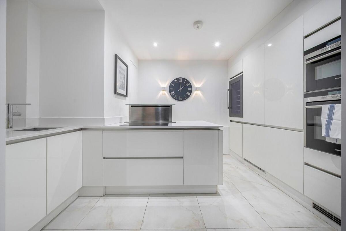 The Sloane Street Apartment