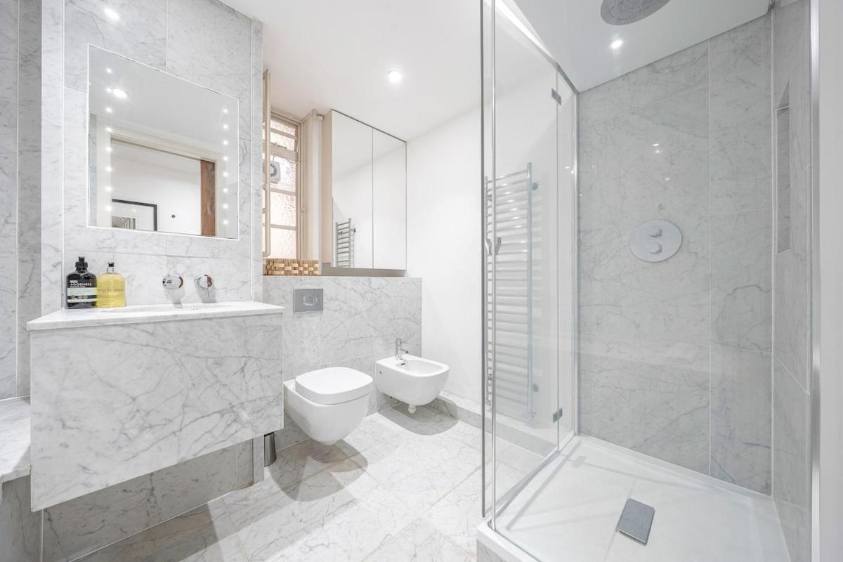 The Sloane Street Apartment *