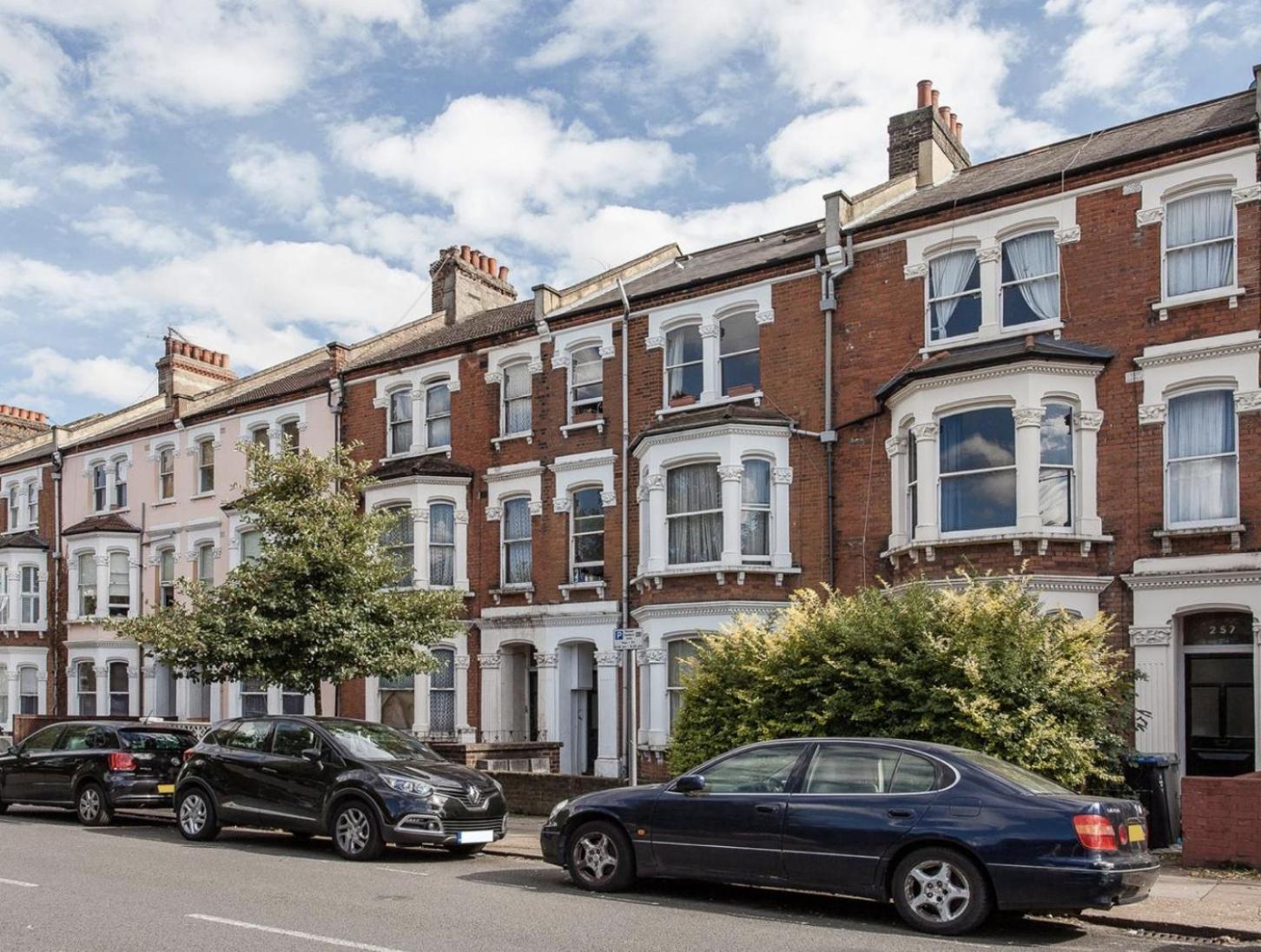 Modern 3br In London, Huge Terrace & Sleeps 10 Apartment