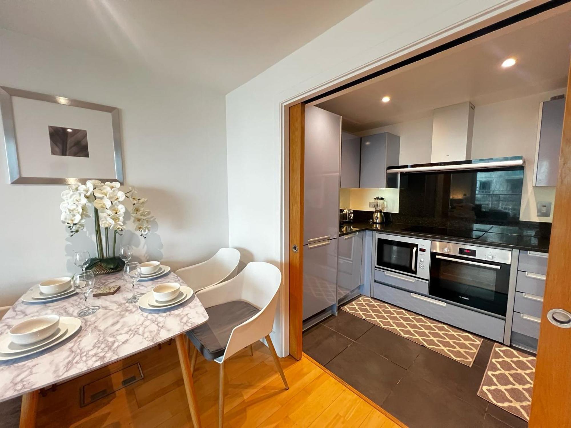 Apartment River View Eye Vauxhall 2 Bedroom London