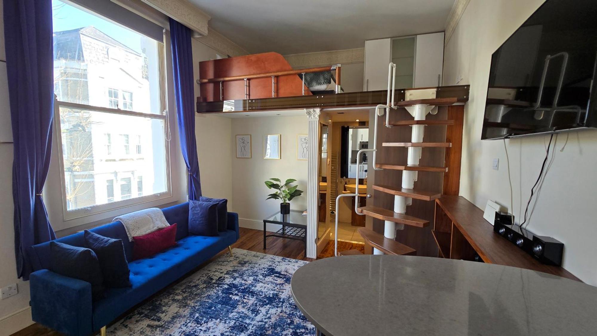 Notting Hill Lovely * London