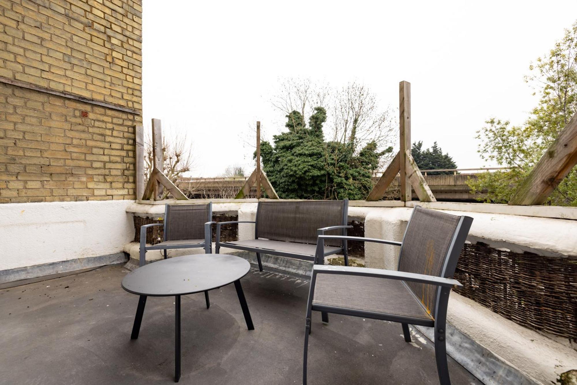 The Notting Hill Base - Charming 2bdr With Balcony London