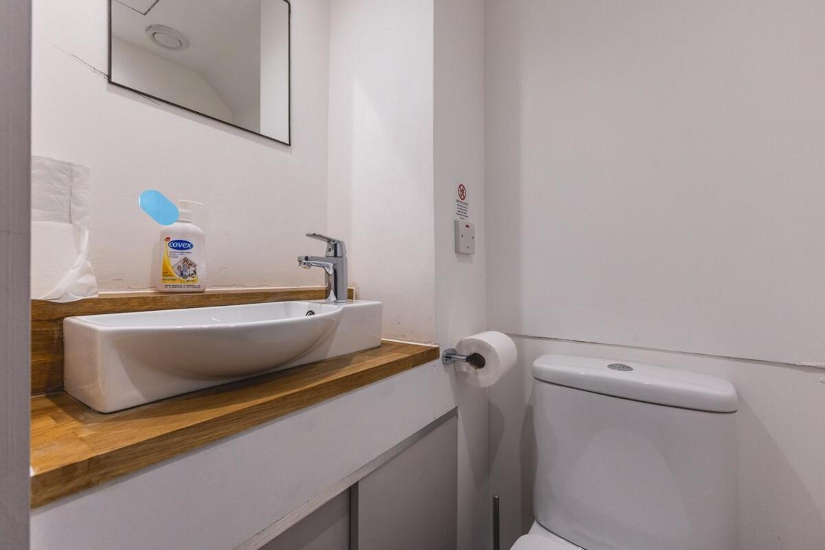 Chic & Trendy 1-bed In Wimbledon * Londres