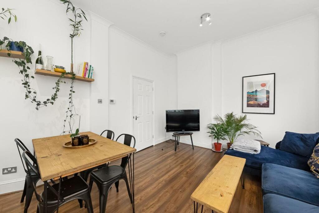 Cosy Split-level 3br Flat In Crystal Palace * London