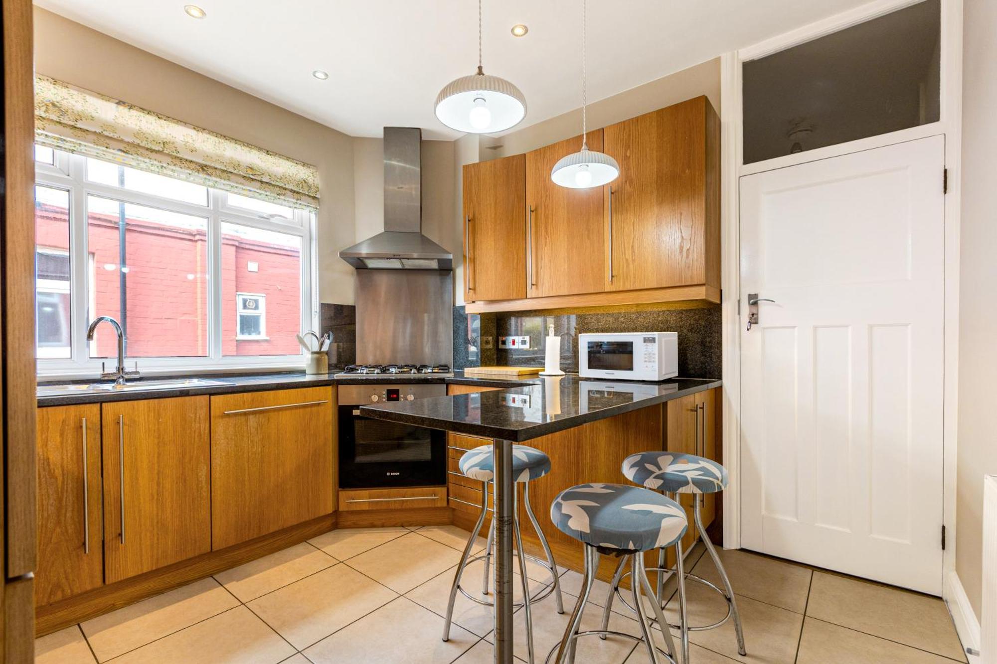 Apartment Elegant 1br With Garden Near Neasden Station