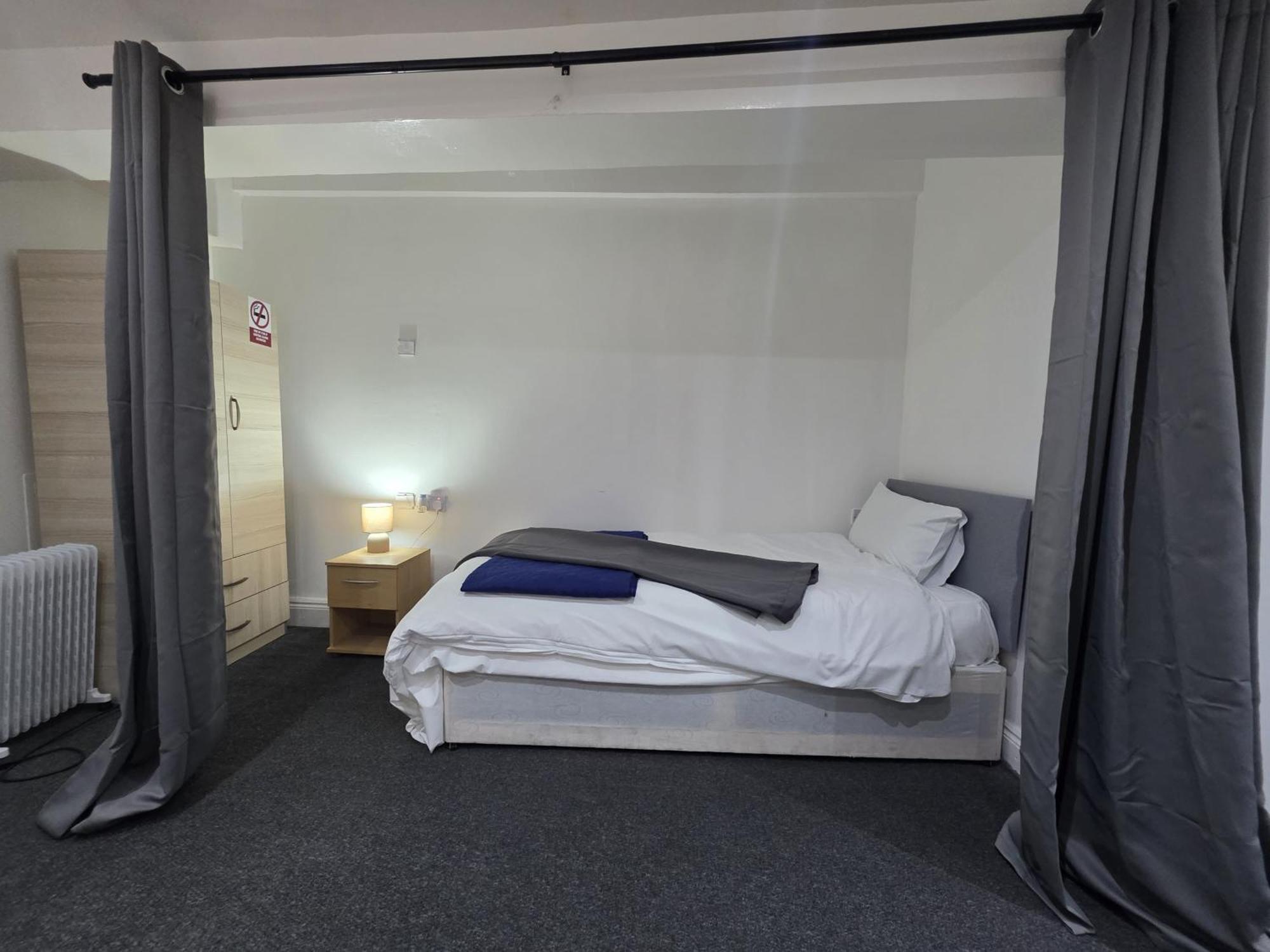Spacious 3-bedroom Near Stratford, 1 Minute From Train Station London