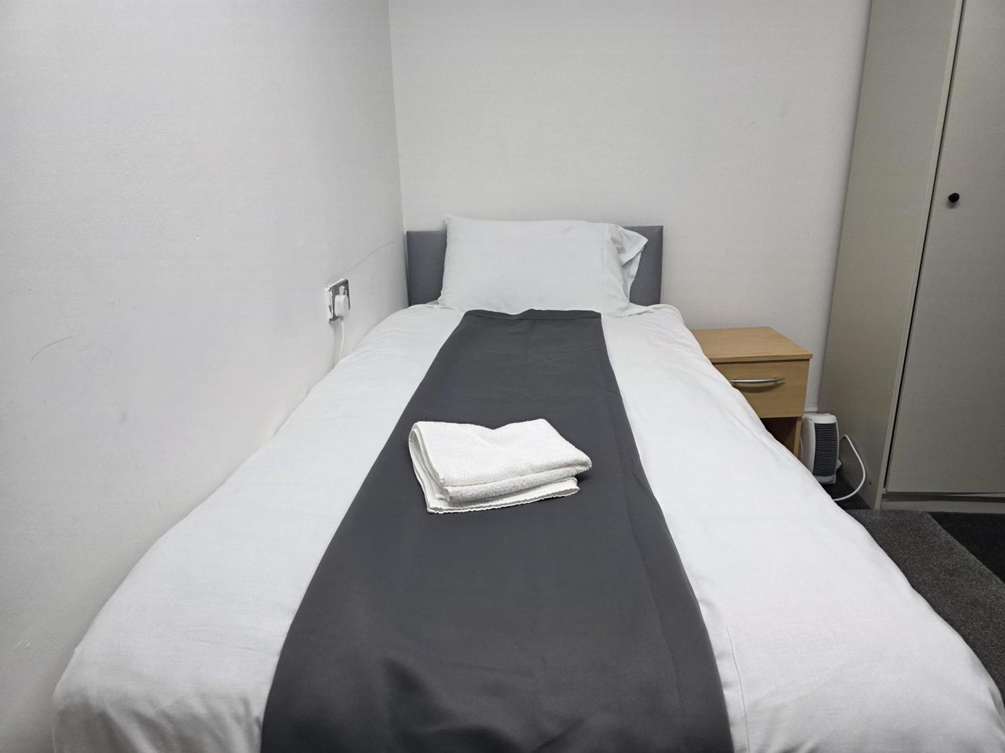 Apartment Spacious 3-bedroom Near Stratford, 1 Minute From Train Station London