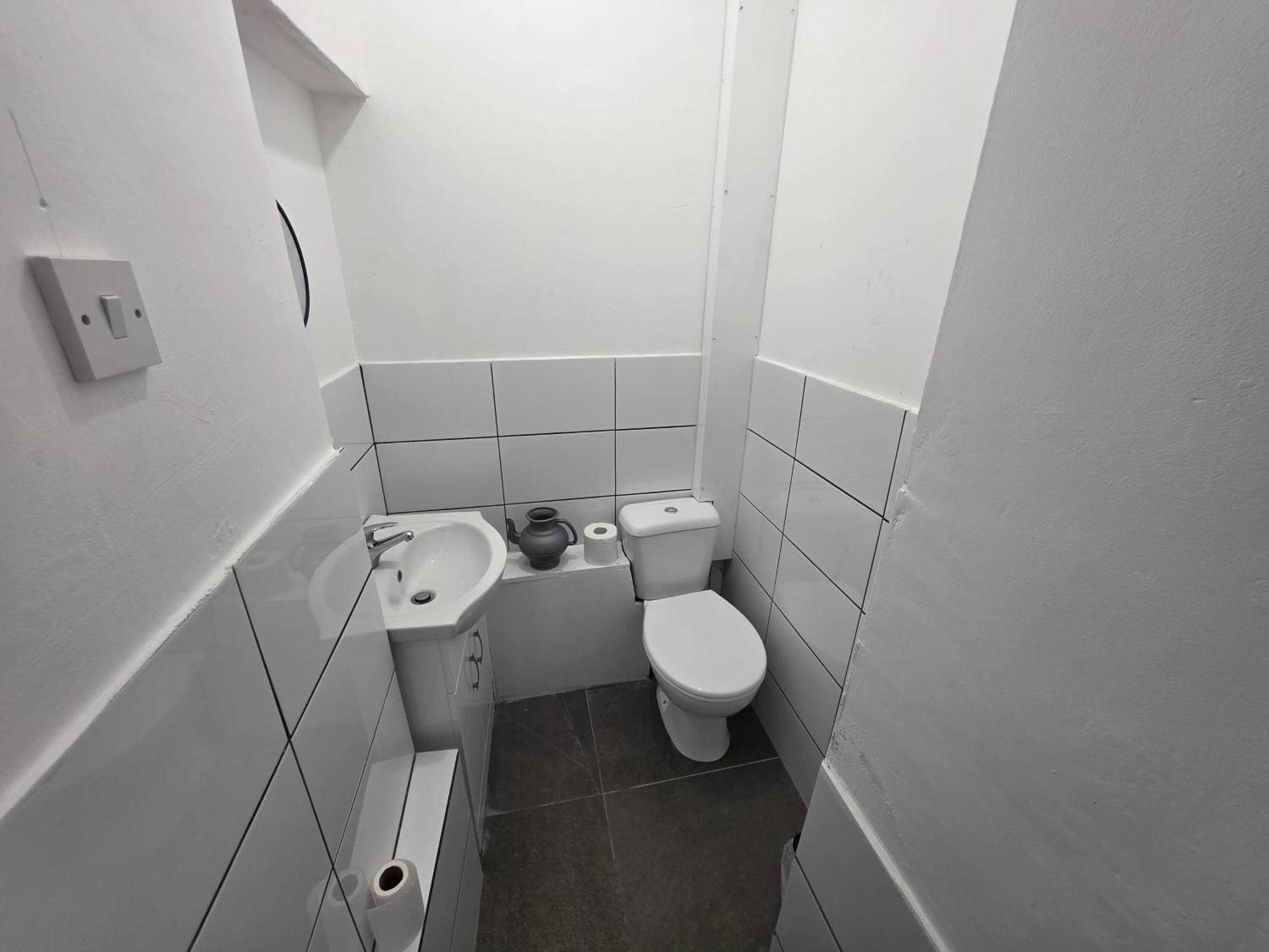 Spacious 3-bedroom Near Stratford, 1 Minute From Train Station * London