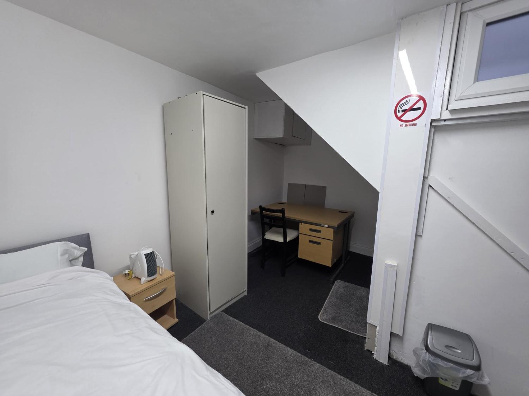 Apartment Spacious 3-bedroom Near Stratford, 1 Minute From Train Station London