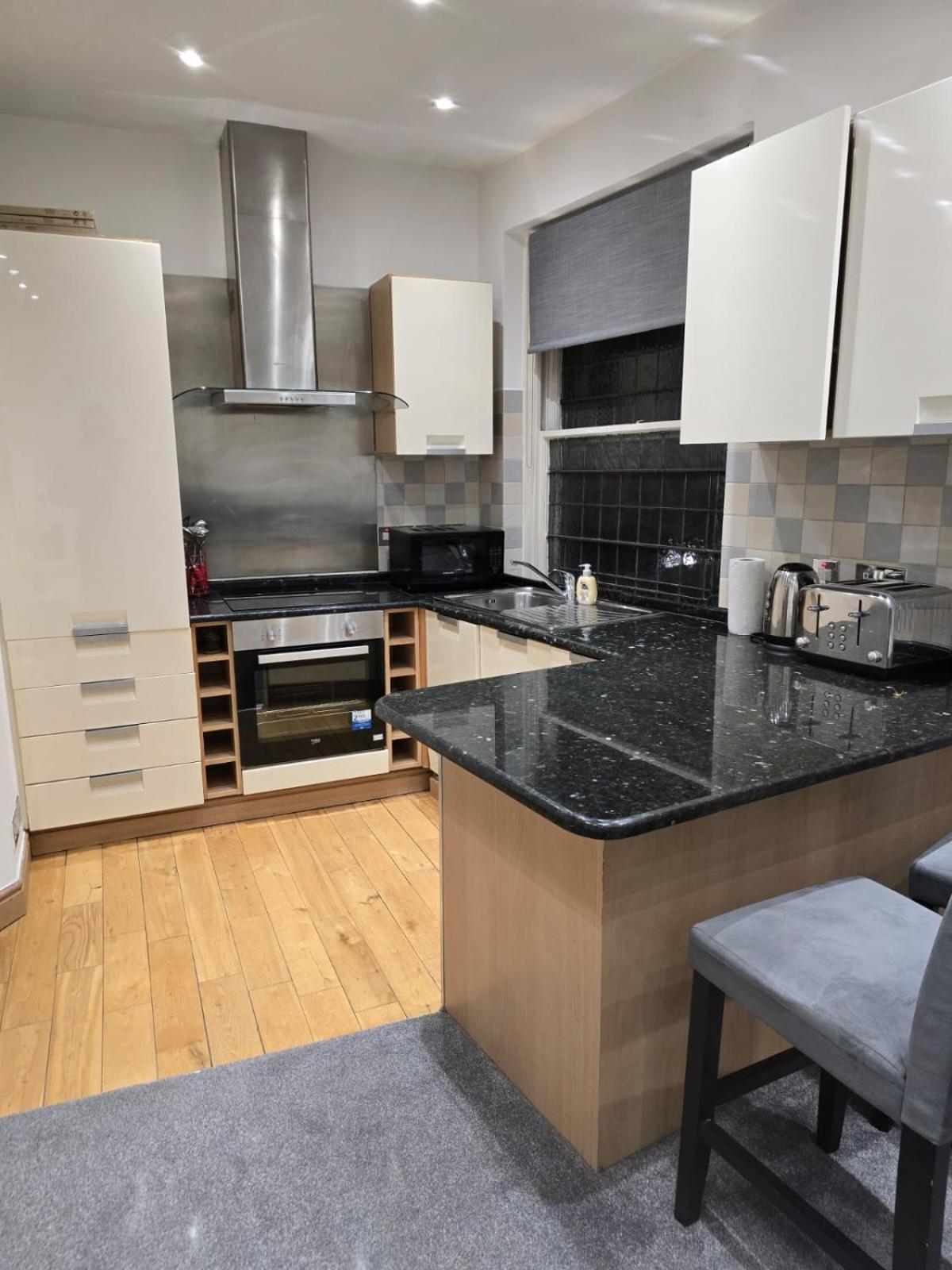 Estatesmen Mount Street Mayfair Flat