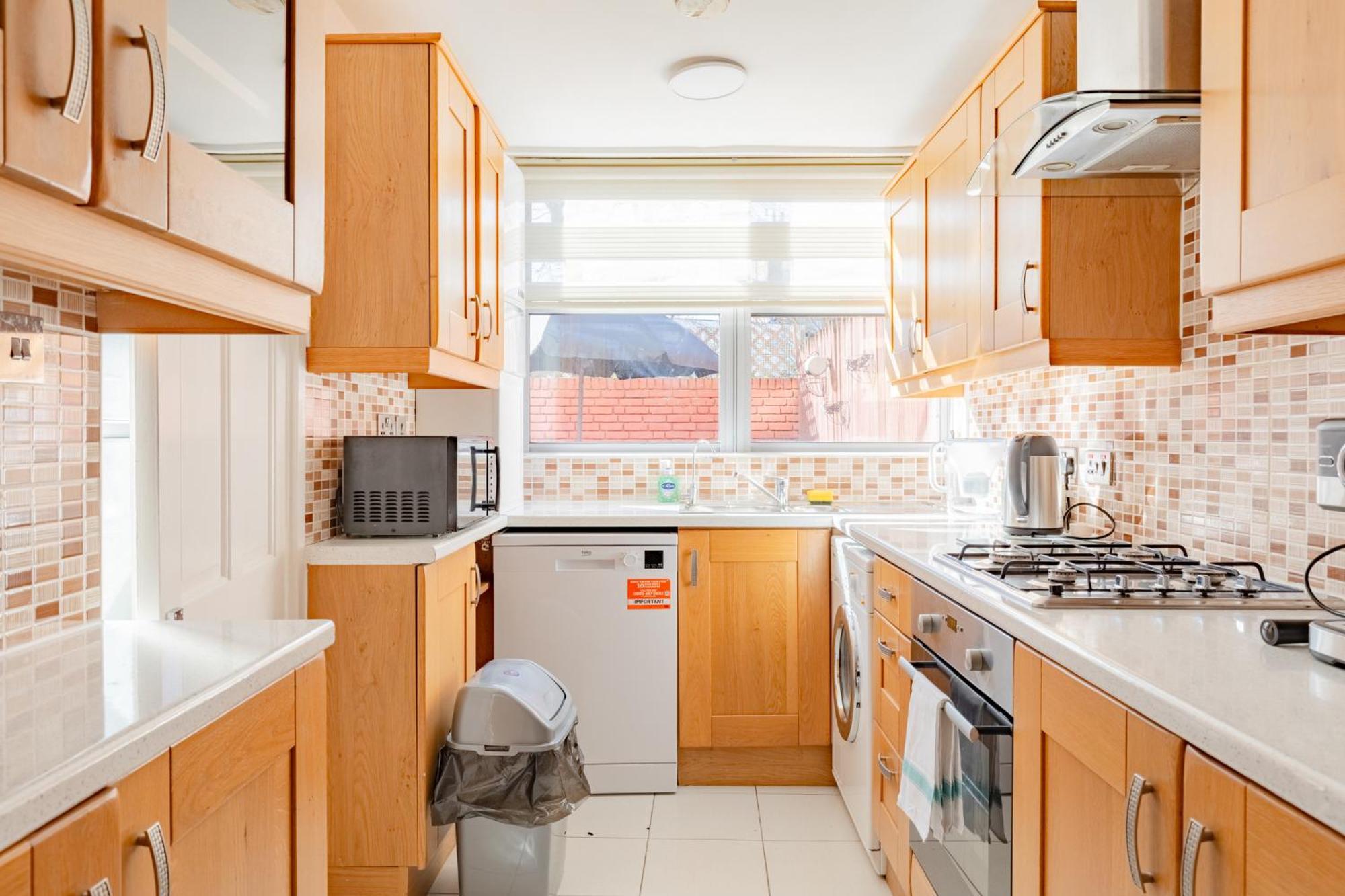 Spacious 2bd 4 Min To Canonbury Station Apartment London