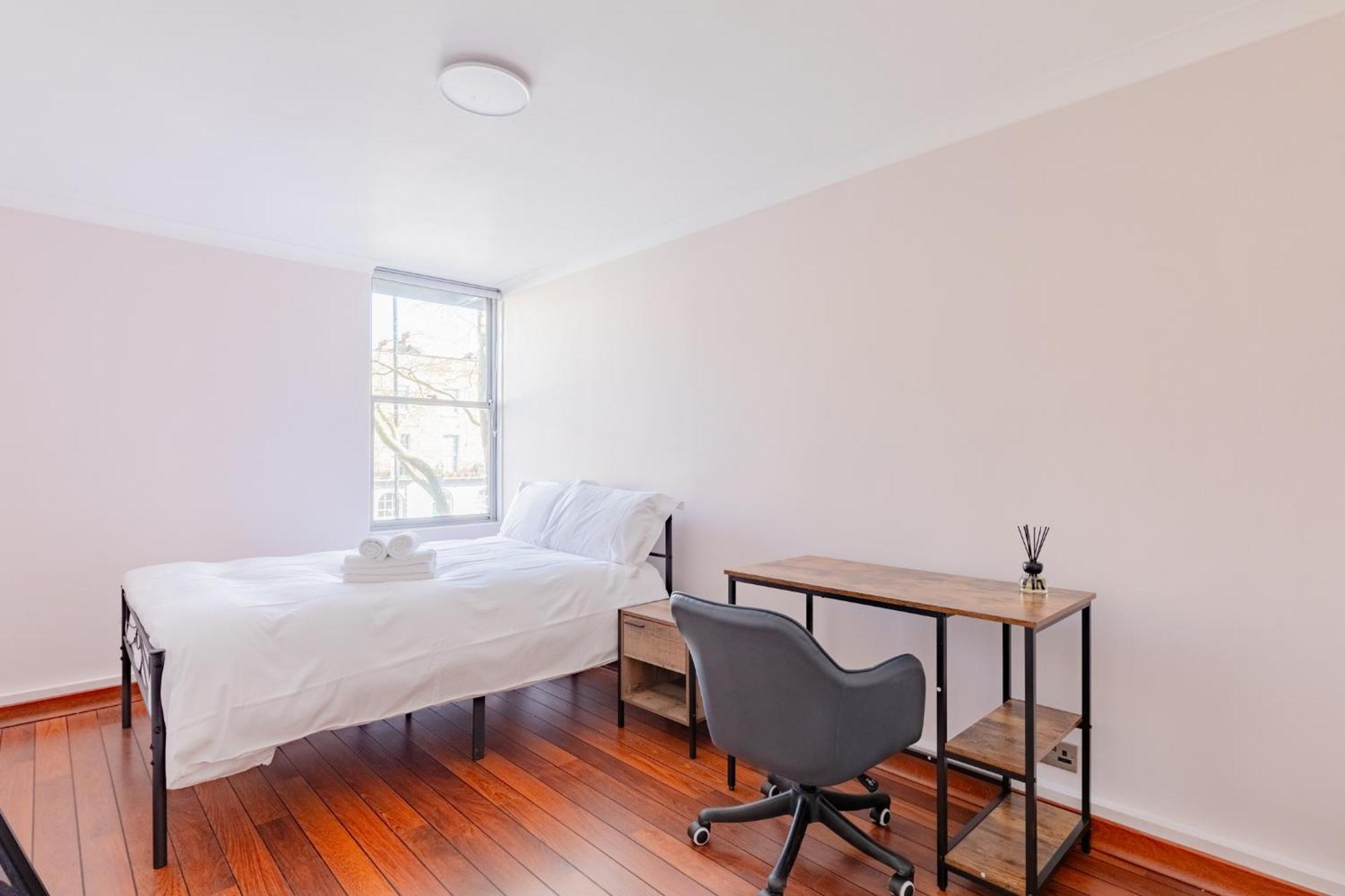 Spacious 2bd 4 Min To Canonbury Station * London