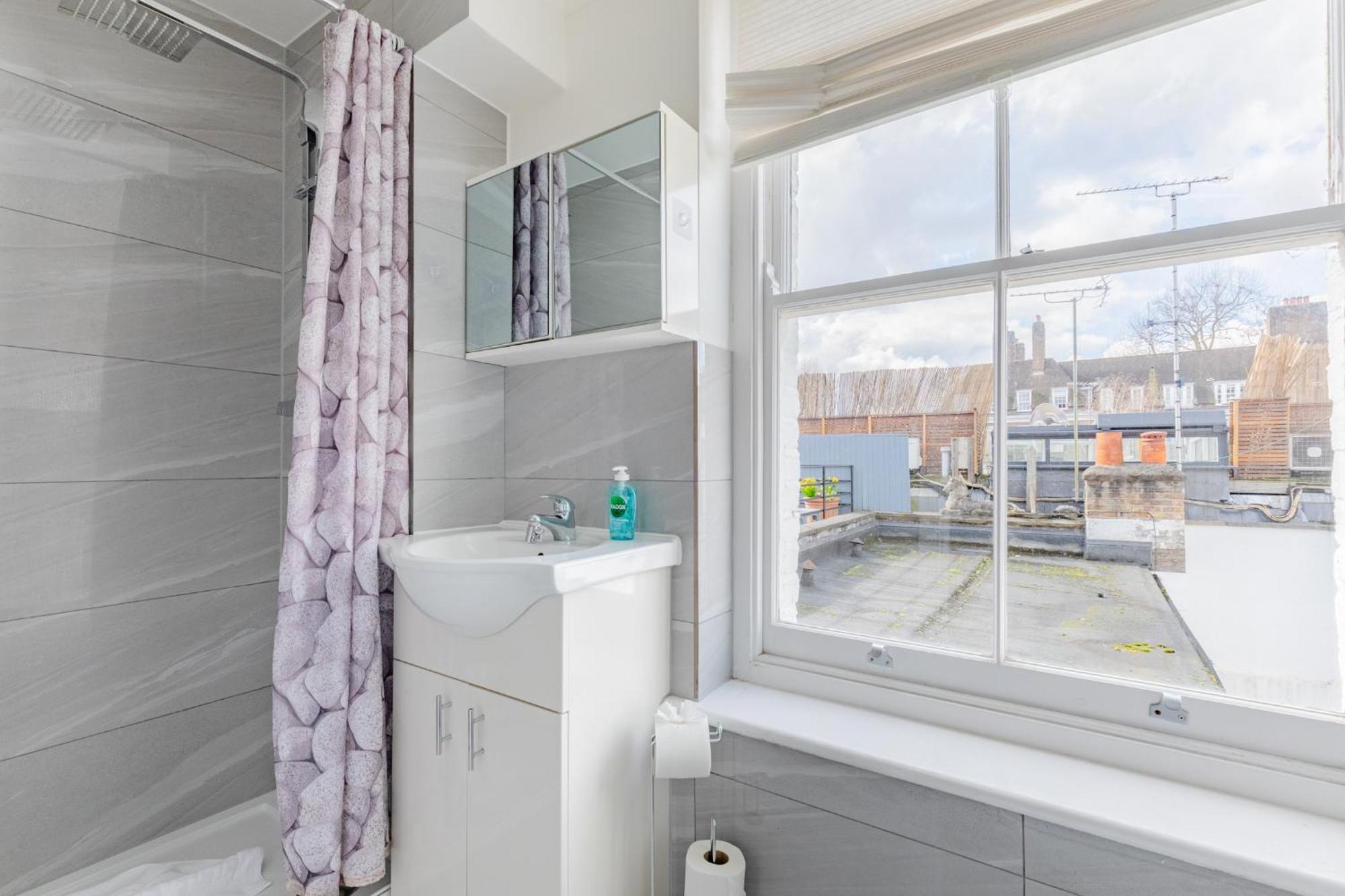 Stylish 2bd Flat In The Heart Of Kensington * Londen