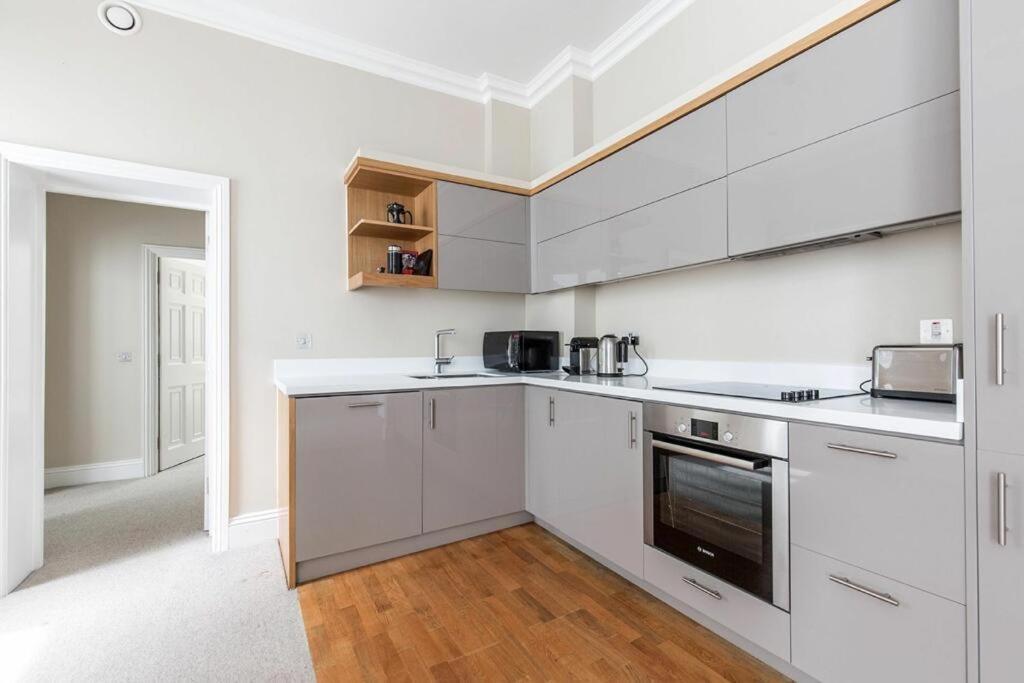 Wonderful 3 Bed Marylebone Apartment London