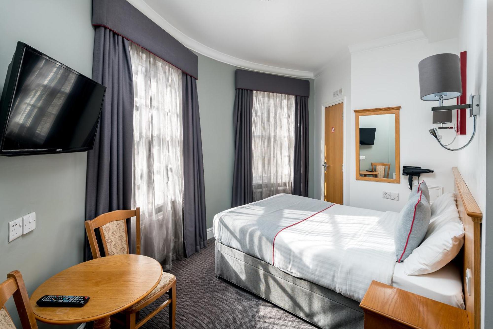 Oyo Townhouse New England, Victoria Hotel Londen