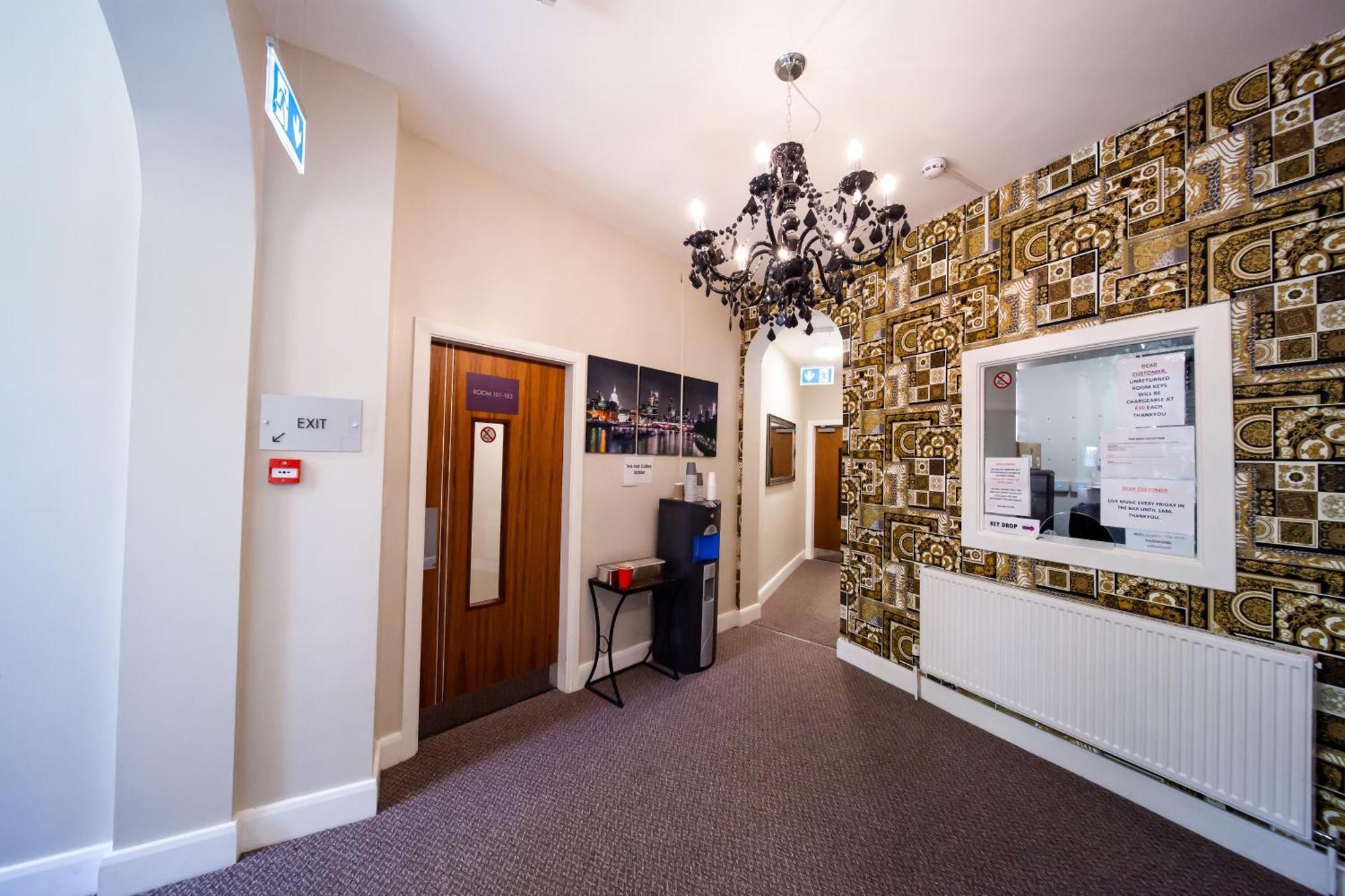 Oyo The Arch, Wembly Stadium Hotel 3*