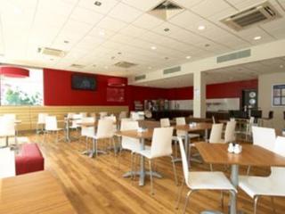 Hotell Travelodge Excel 3*