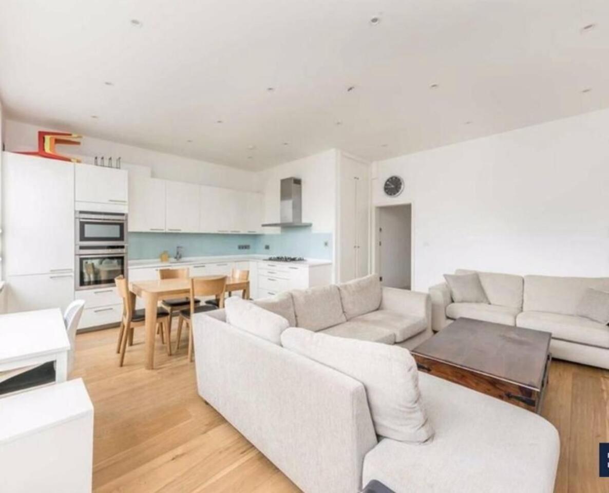 Prime 2 Bedroom Apt, Kensington Garden Square View *