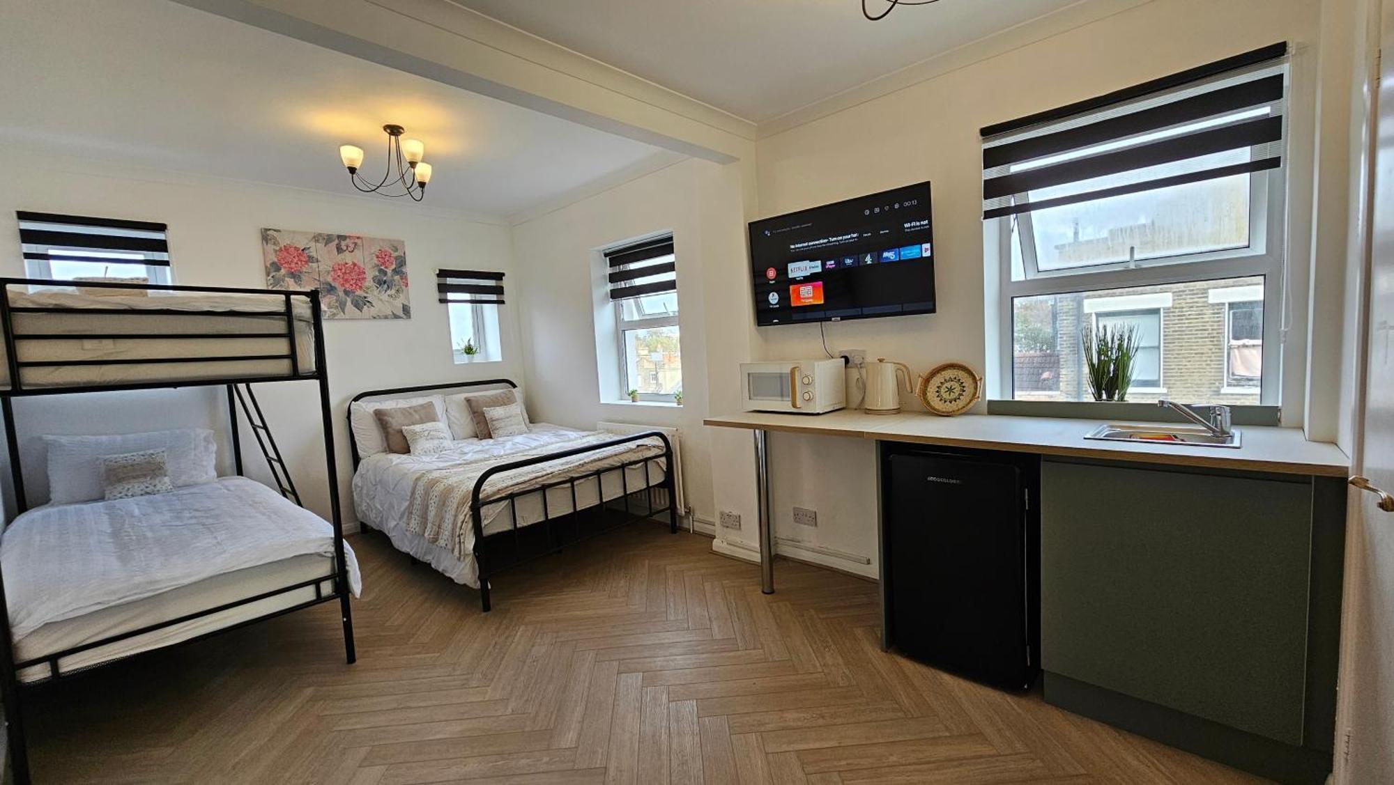 Hotel Oyo New Dome 3*