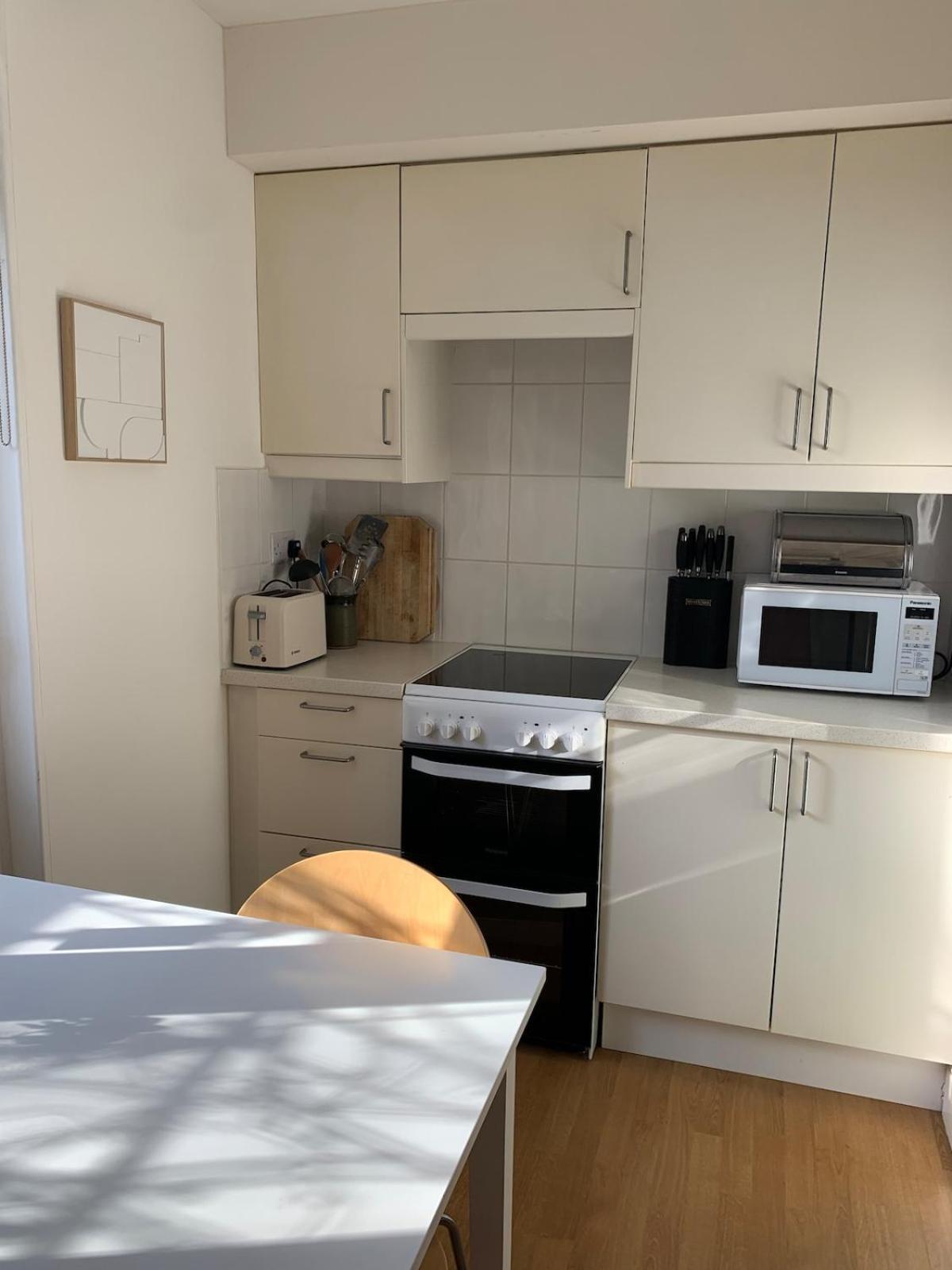 Spacious Comfortable Flat With Free Parking In East Finchley, Muswell Hill & Close To Alexandra Palace Appartement