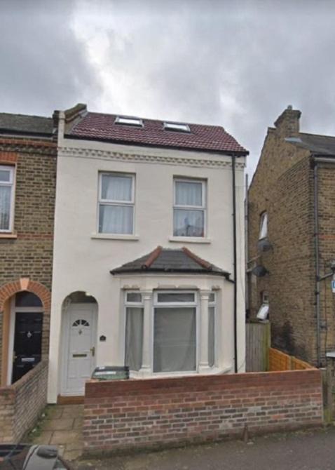 Private Near Hither Station Hostel London