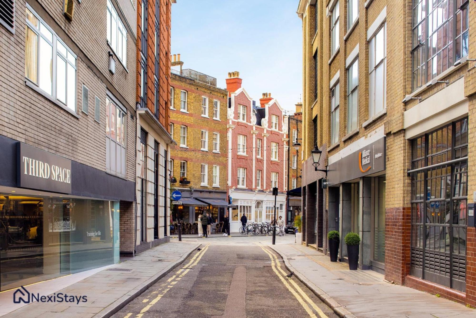 5 Mins Walk To Bond Street, Marylebone Mews London