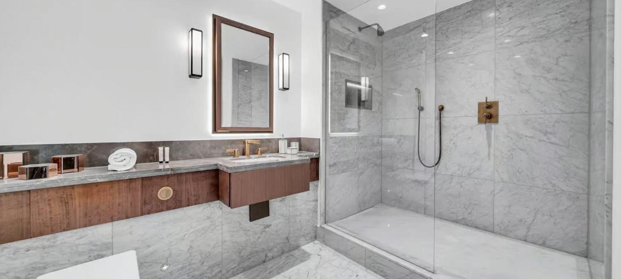 4 Bedrooms Of Comfort And Style In Apartment