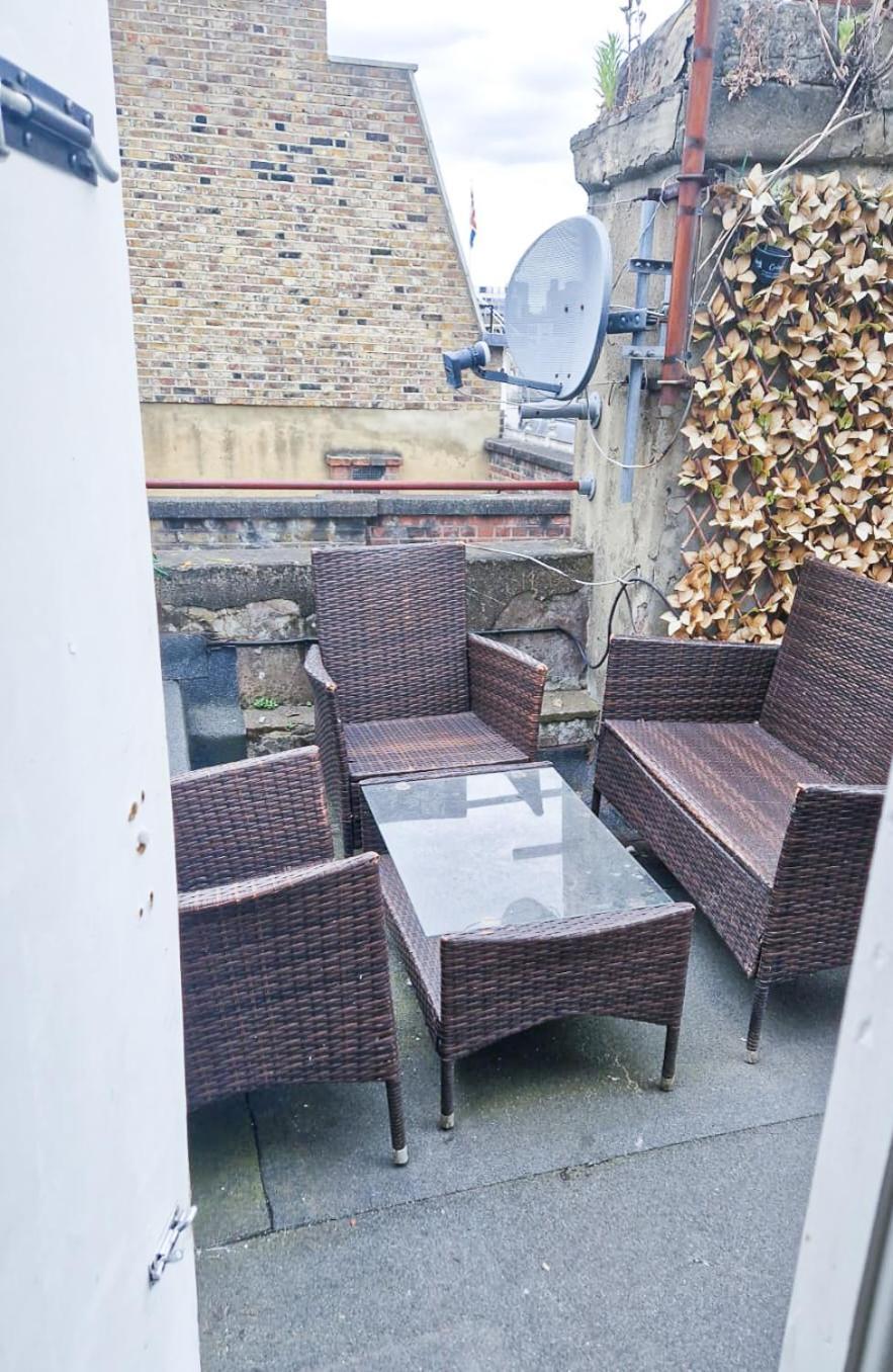 Chic 2-bedroom Flat In Farringdon Barbican Centre Londen