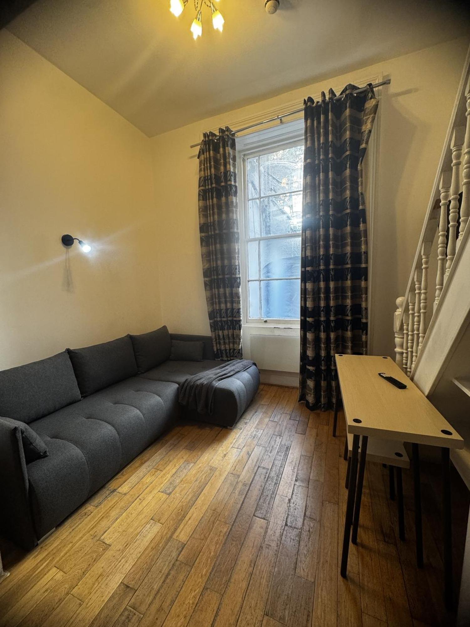Inverness Terrace Bed & Breakfast London