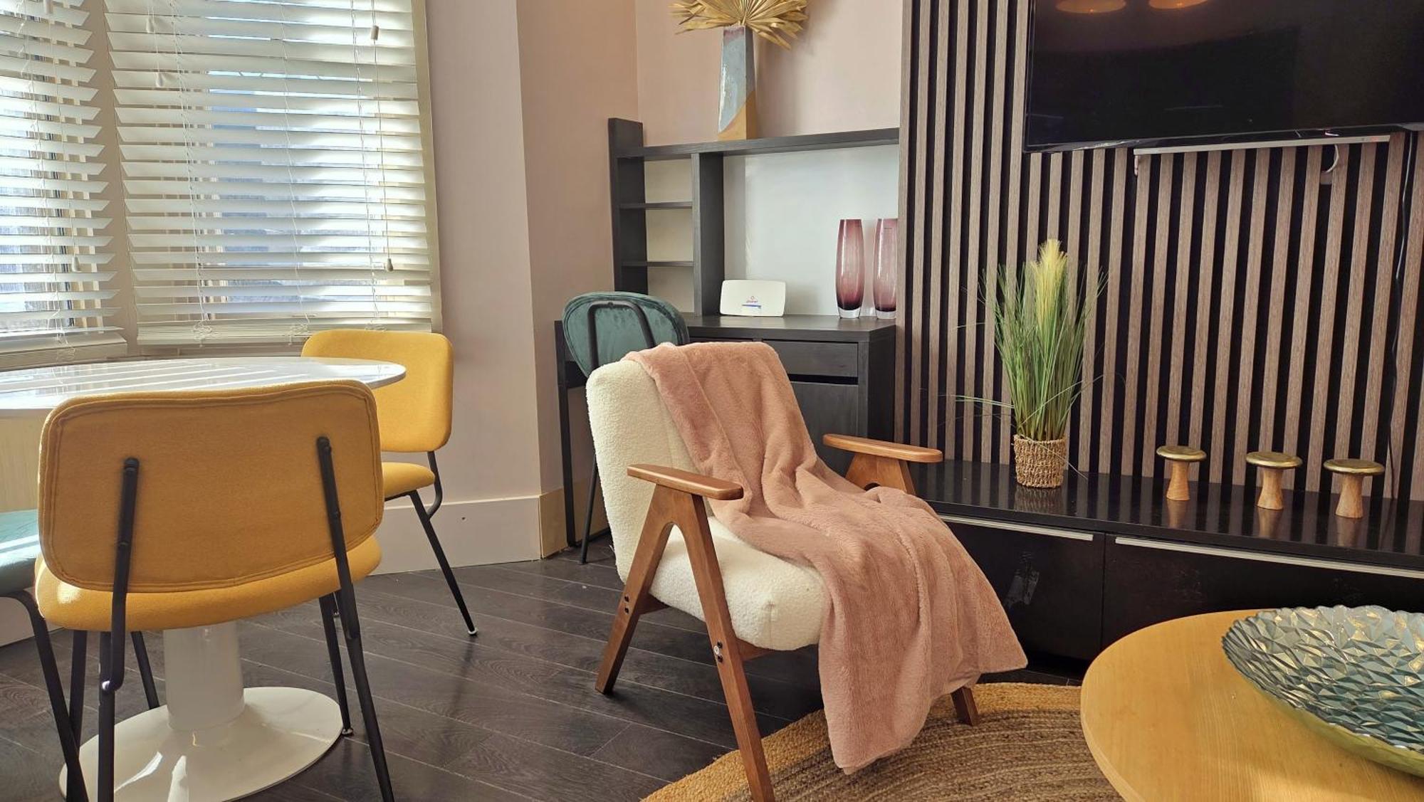 Modern Flat In The Heart Of Camden Town Apartment London